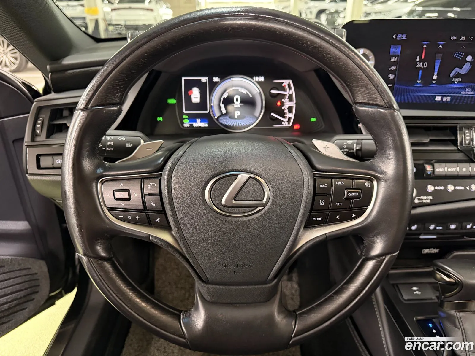 Lexus ES300h 7th Gen 2022 — 20
