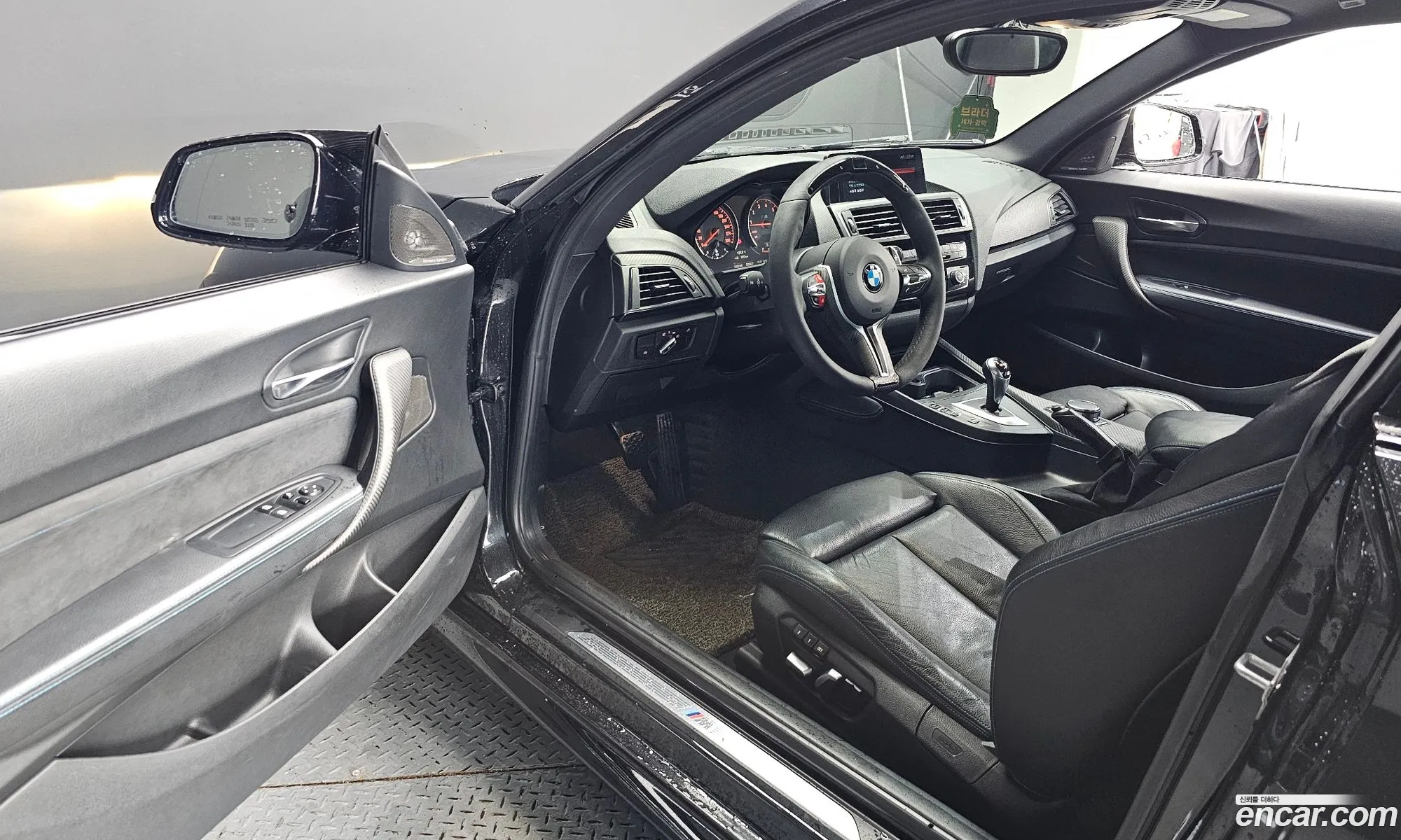 BMW M2 2017 WBS1H9104H7A18161 — 17