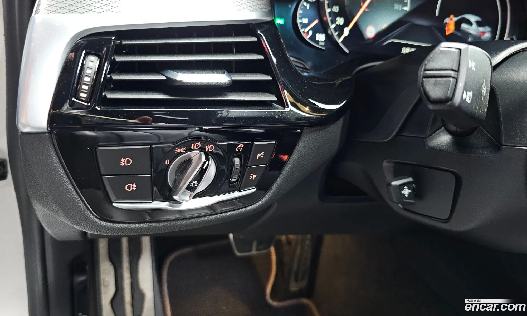 BMW 5 Series 2017 WBAJD3107JWC13082 — 10
