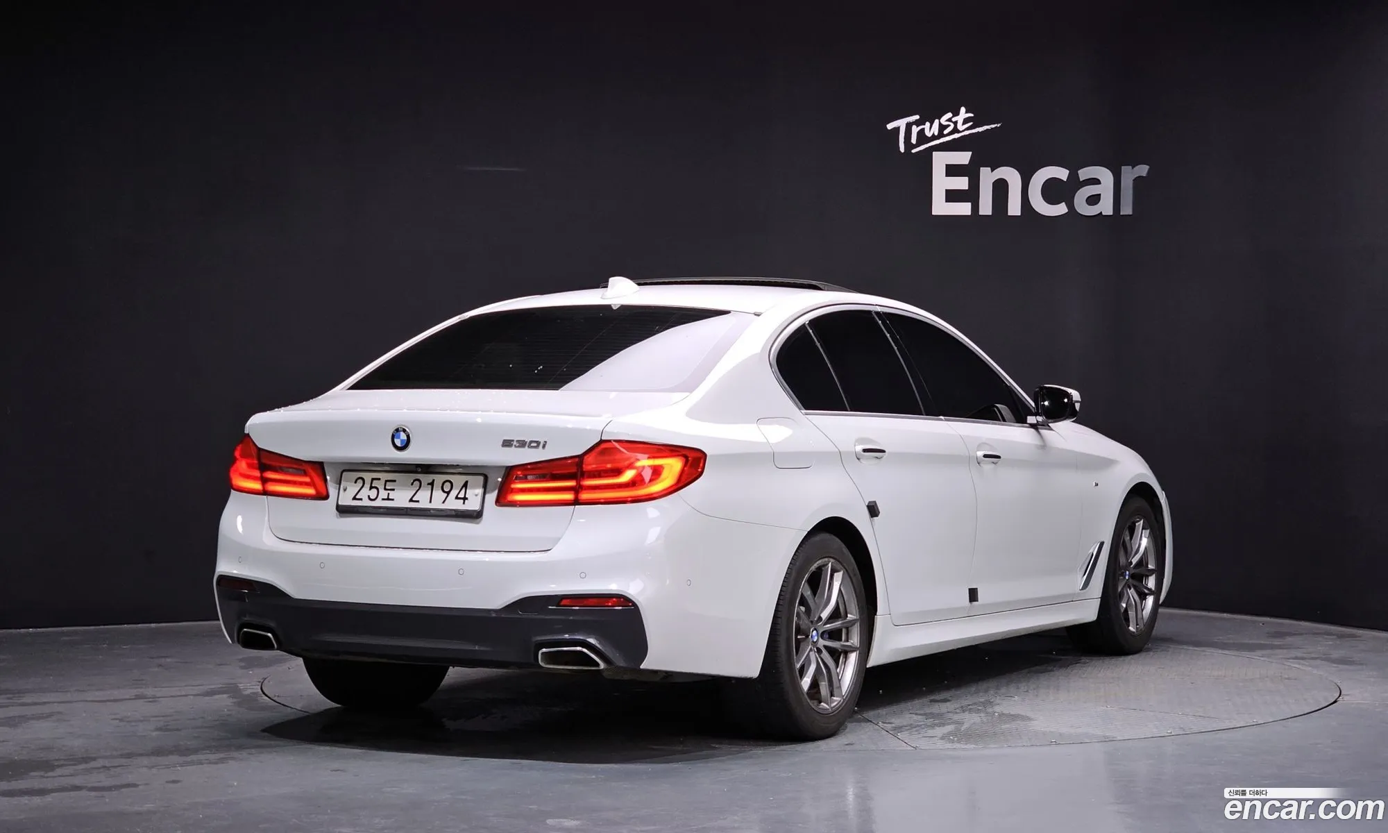 BMW 5 Series 2017 WBAJD3107JWC13082 — 17