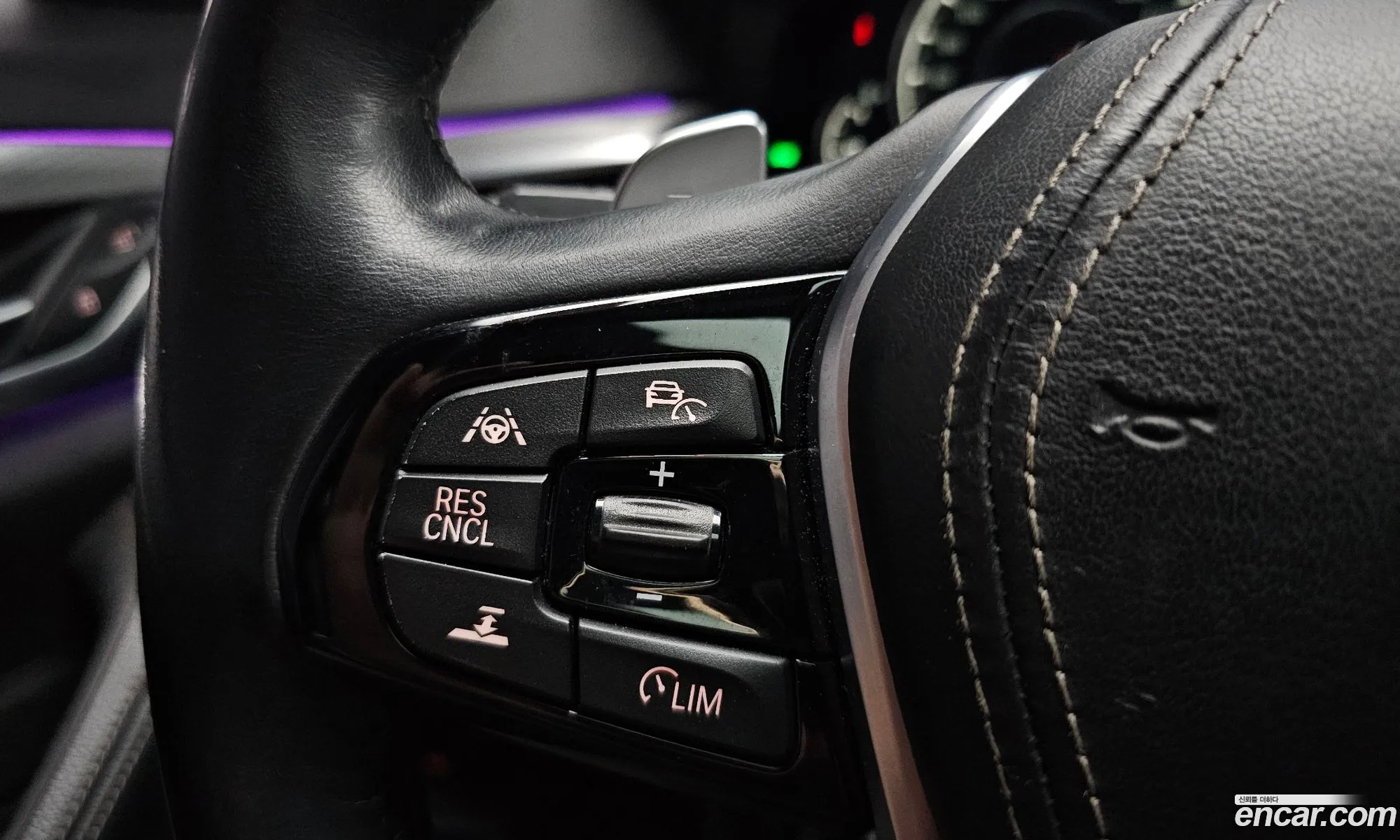 BMW 5 Series 2017 WBAJD3107JWC13082 — 19