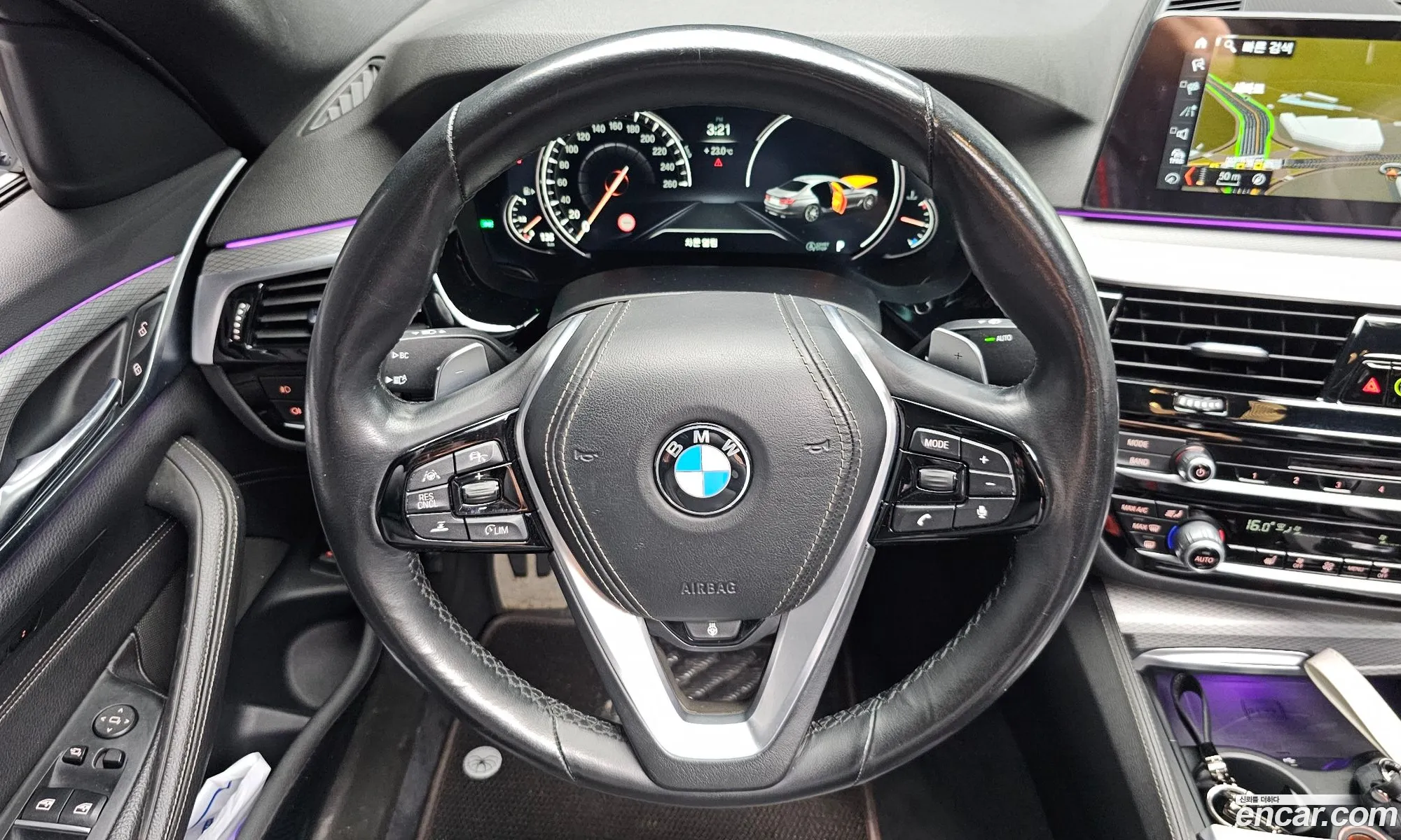 BMW 5 Series 2017 WBAJD3107JWC13082 — 32