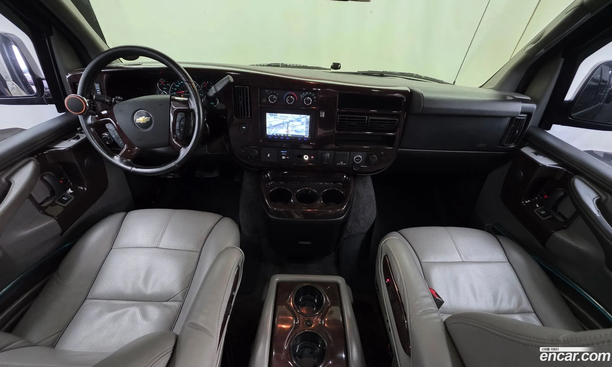 Chevrolet Express Van