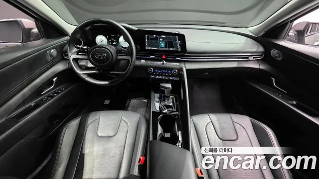 Hyundai Elantra 2021 — 4
