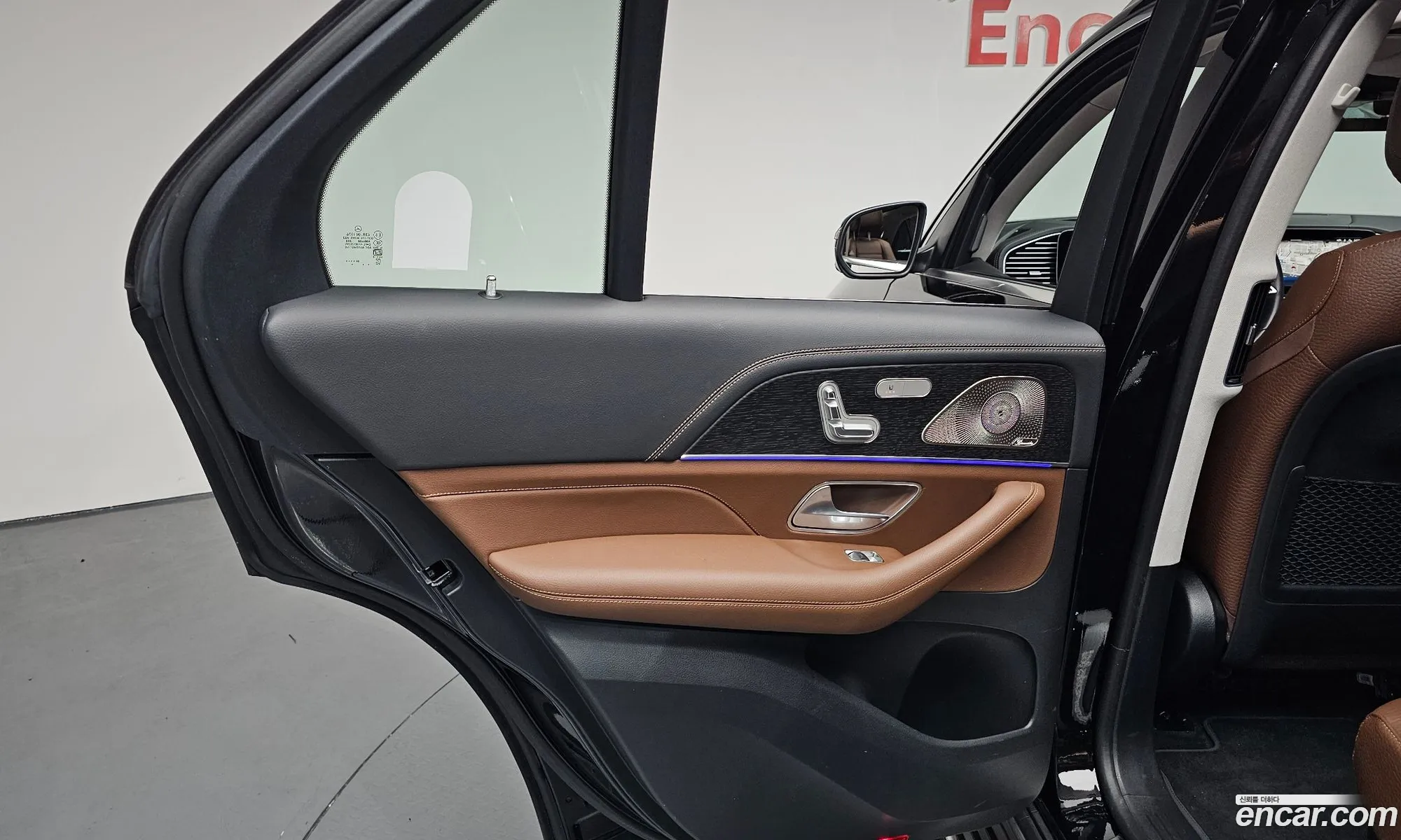 Mercedes-Benz GLE-Class W167 2025 — 28