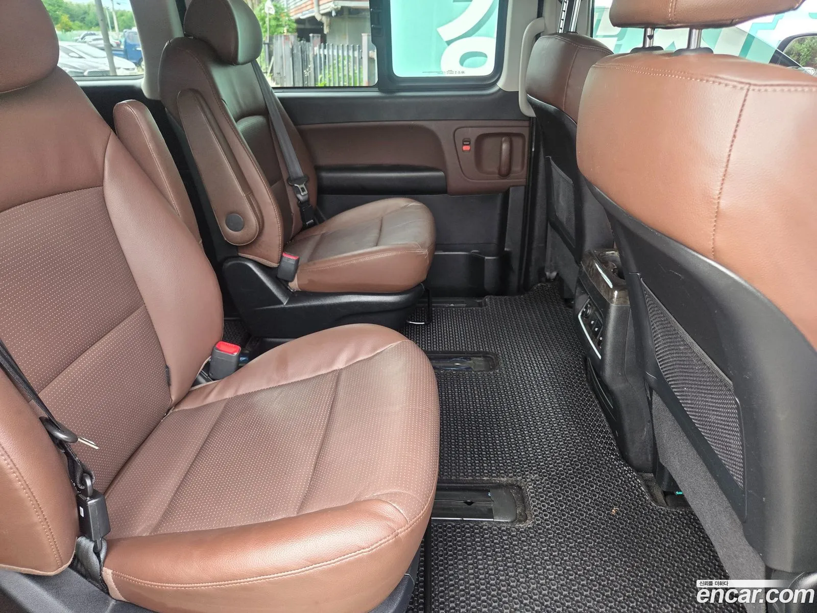 Hyundai Grand Starex 2019 — 19