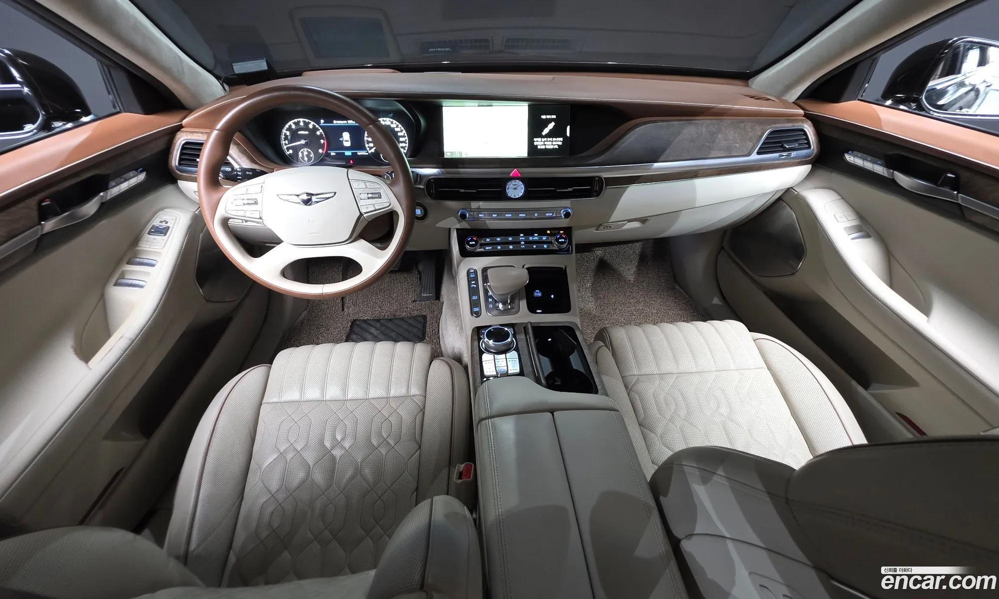 Genesis G90 2019 — 17