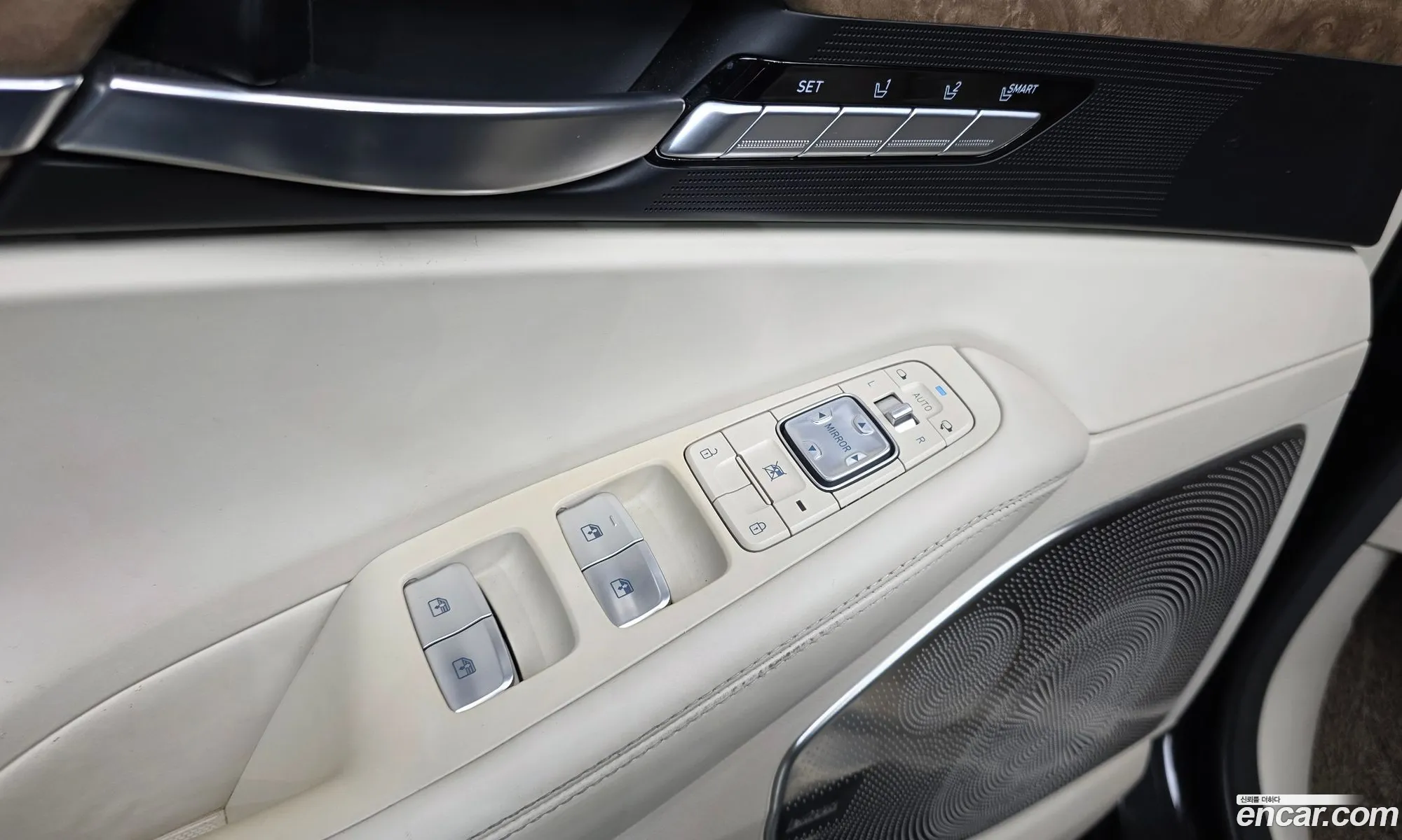 Genesis G90 2019 — 11