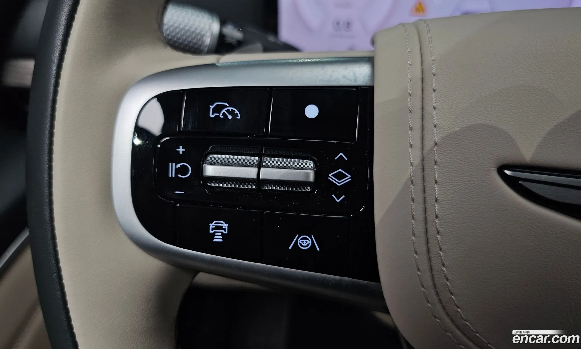 Genesis GV80 2025 — 17