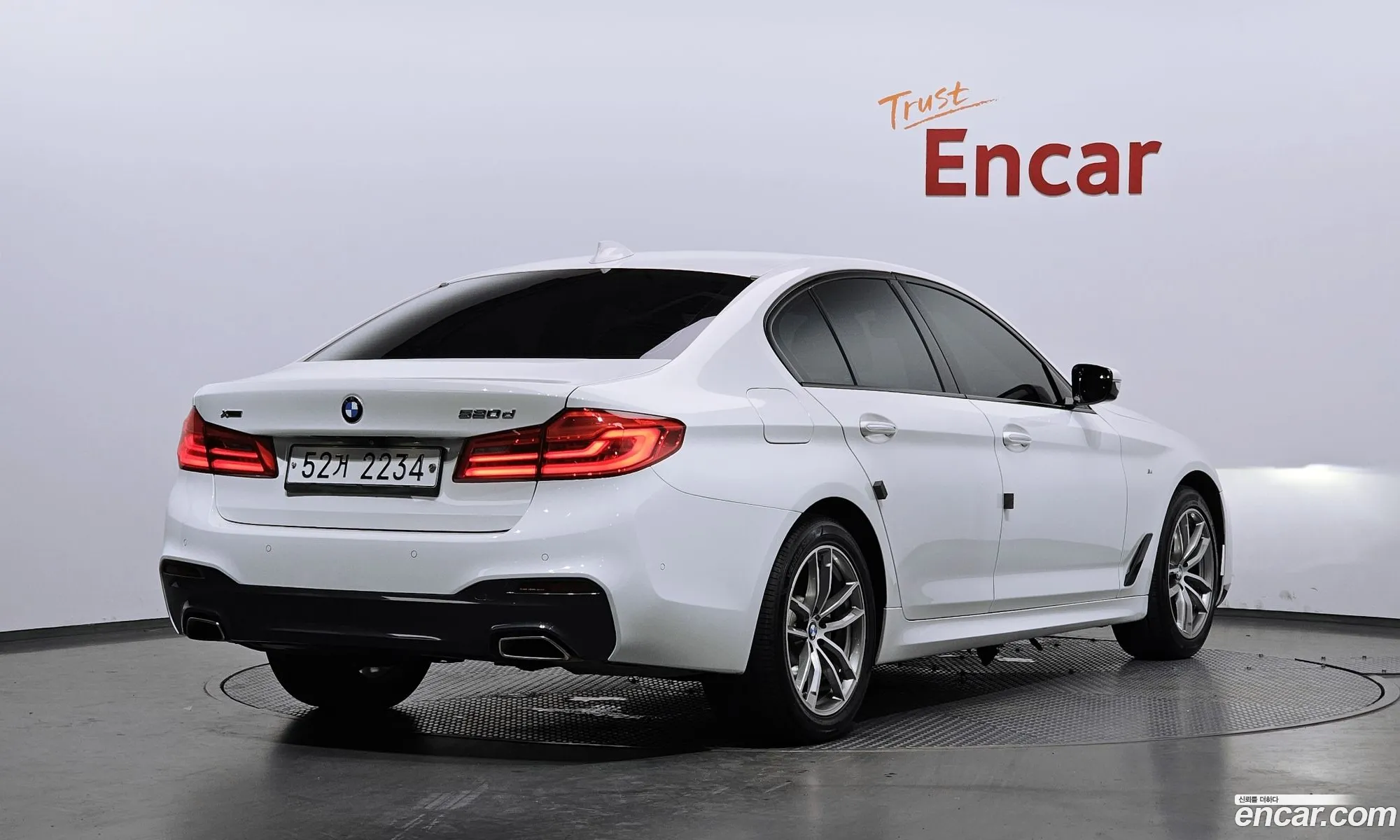 BMW 5 Series 2017 — 25