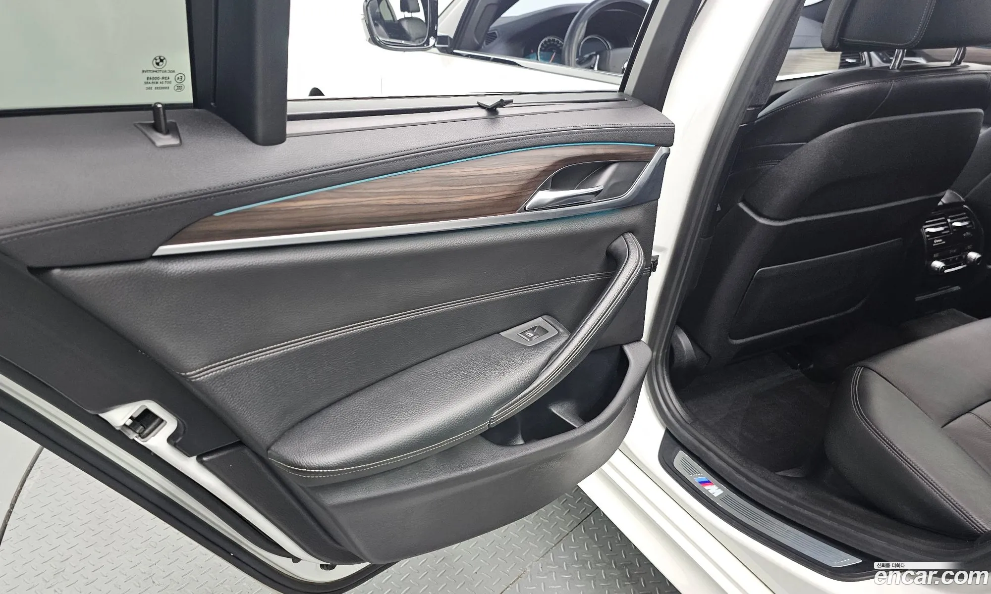 BMW 5 Series 2017 — 17