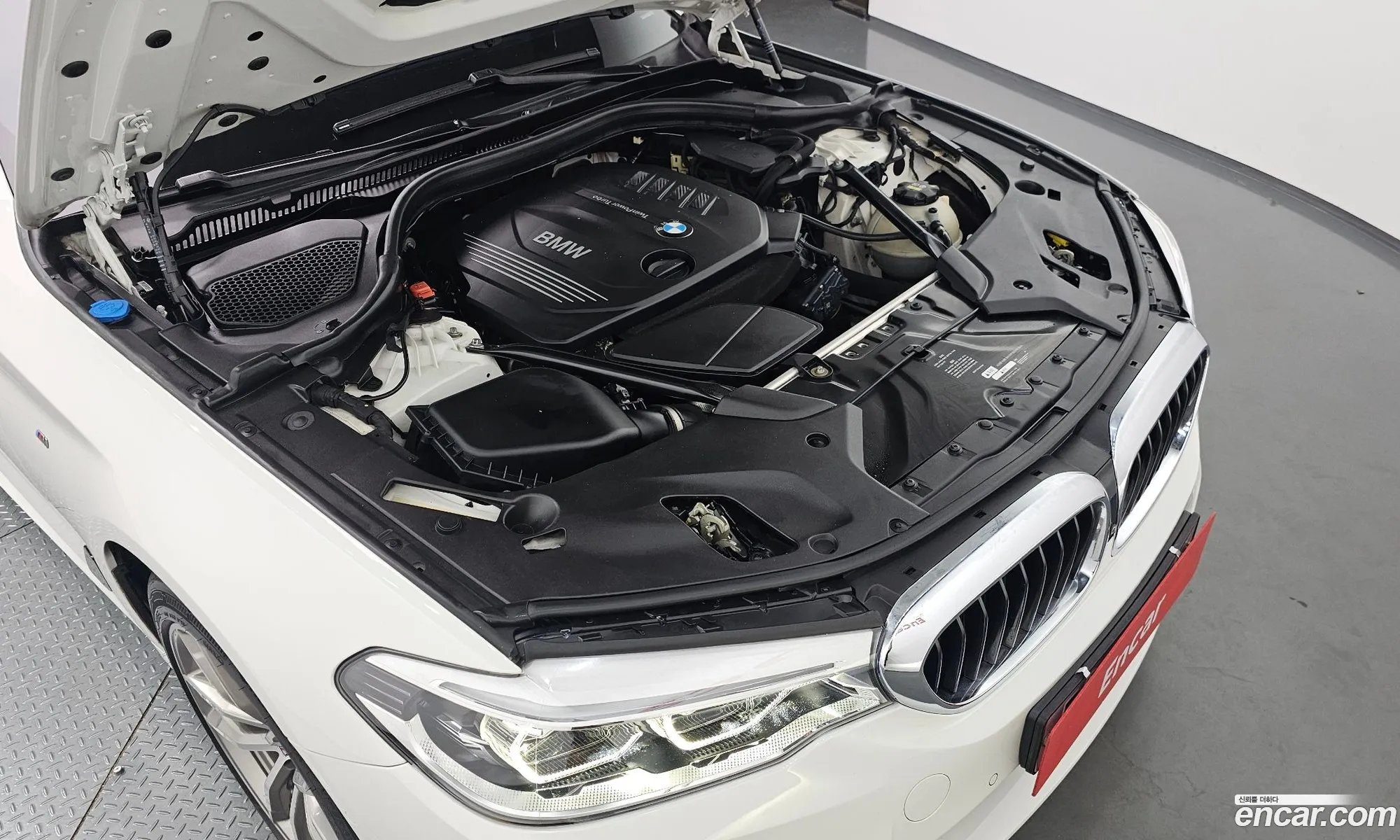 BMW 5 Series 2017 — 21