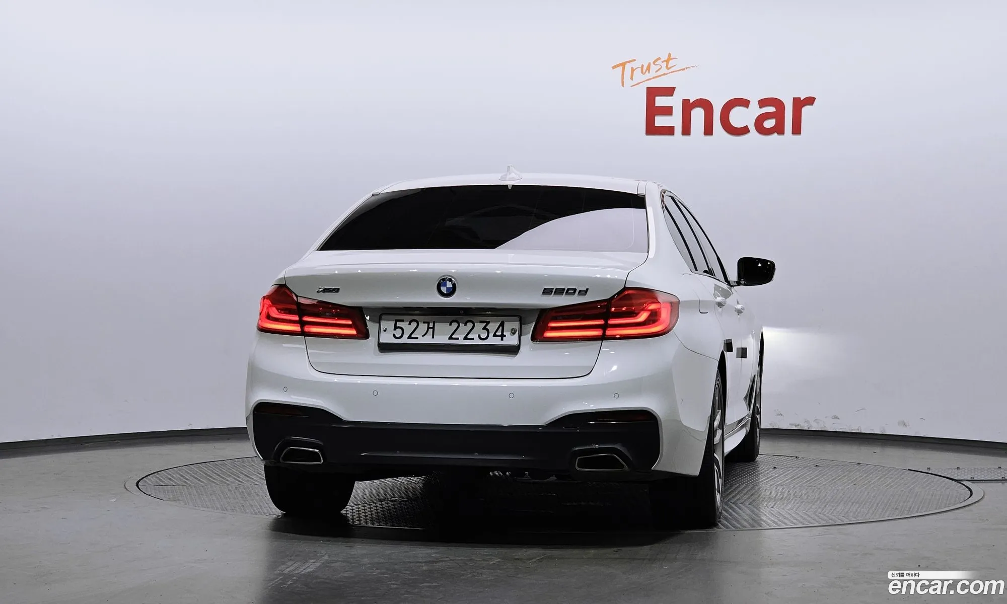 BMW 5 Series 2017 — 13
