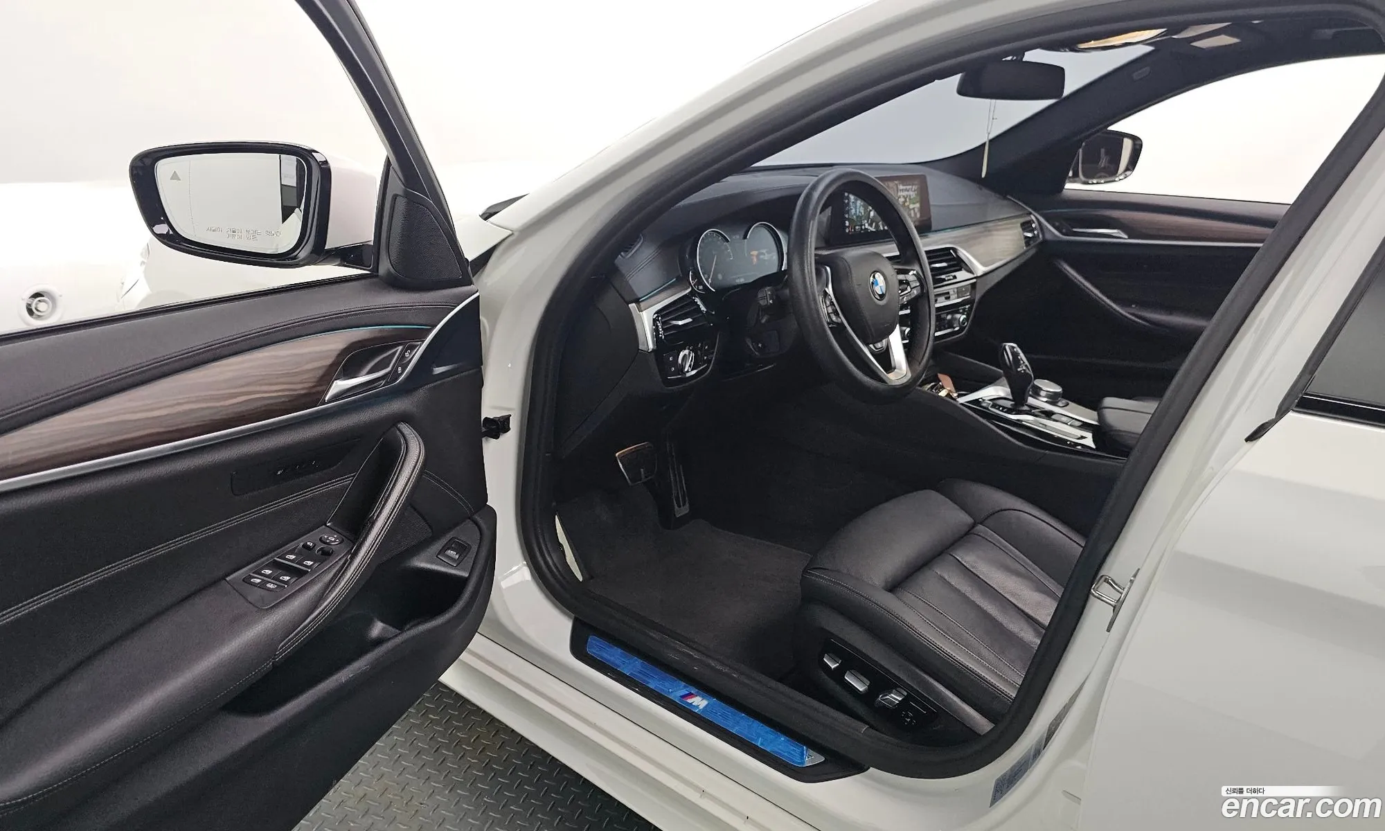 BMW 5 Series 2017 — 15
