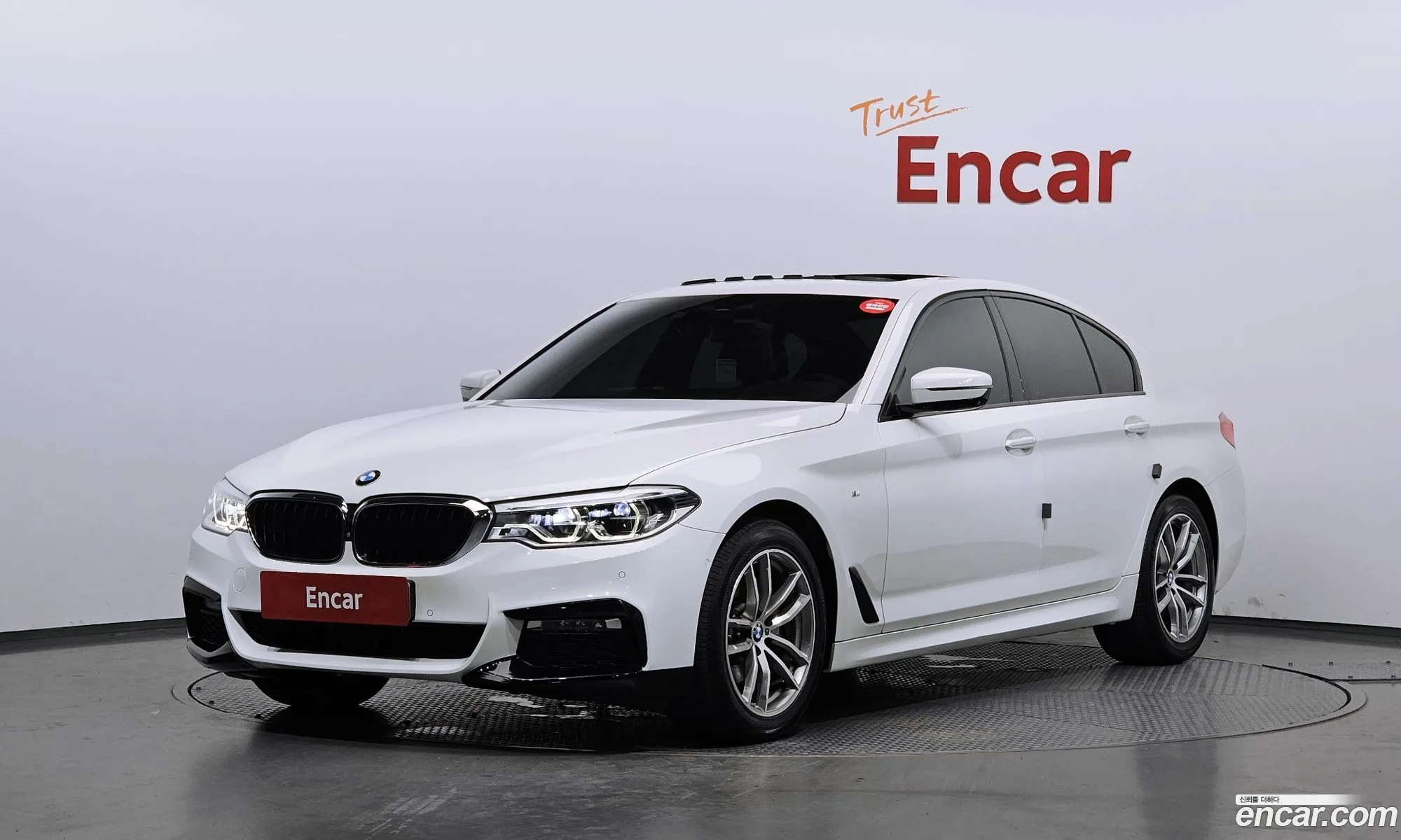 BMW 5 Series 2017 — 22