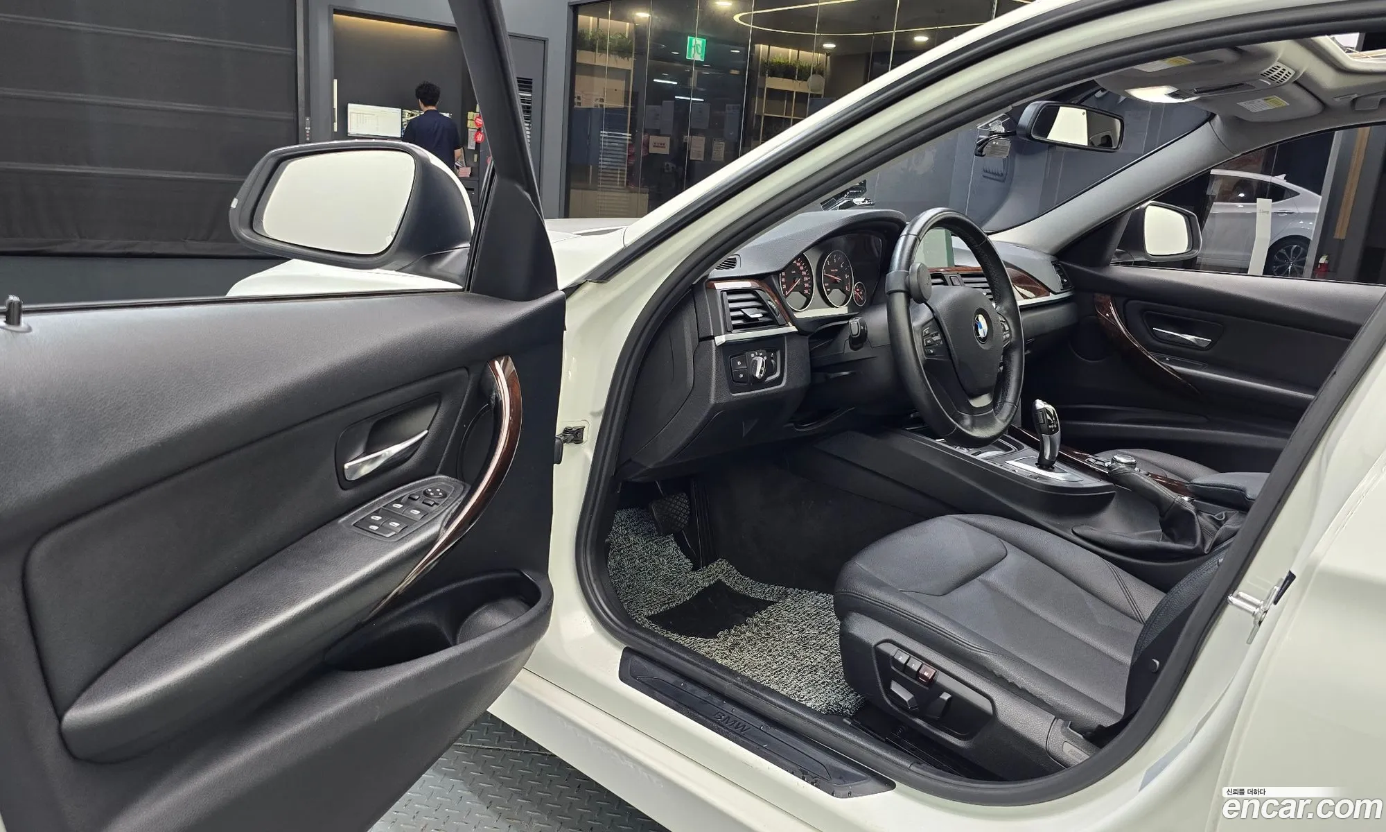 BMW 3 Series 2012 WBA3D3104CF246520 — 13