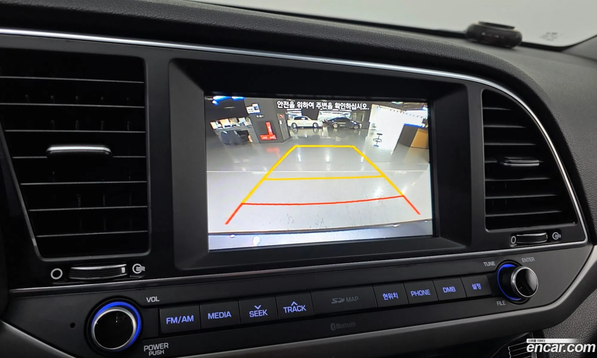 Hyundai Elantra AD 2016 — 20