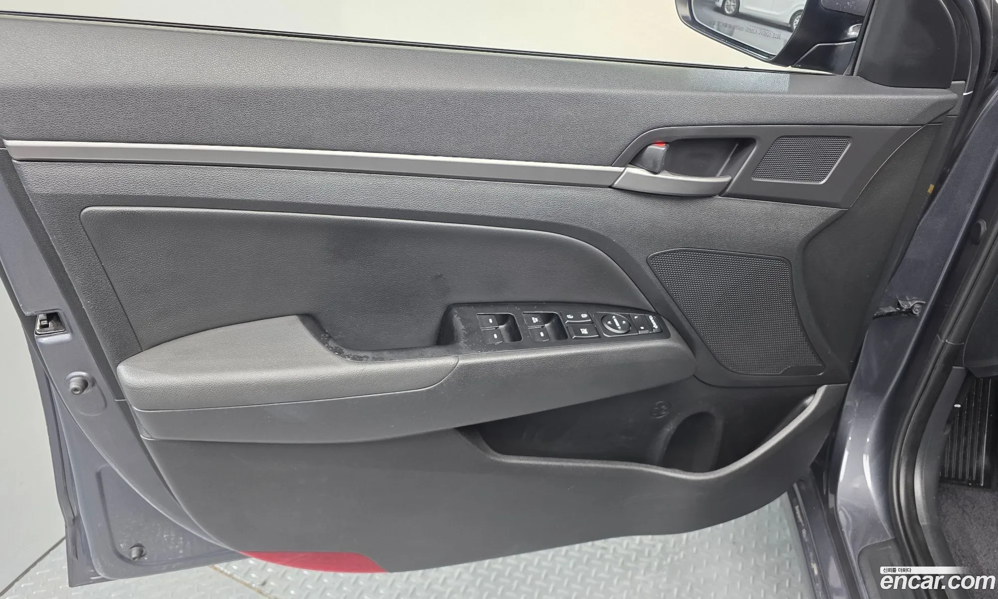 Hyundai Elantra AD 2016 — 8