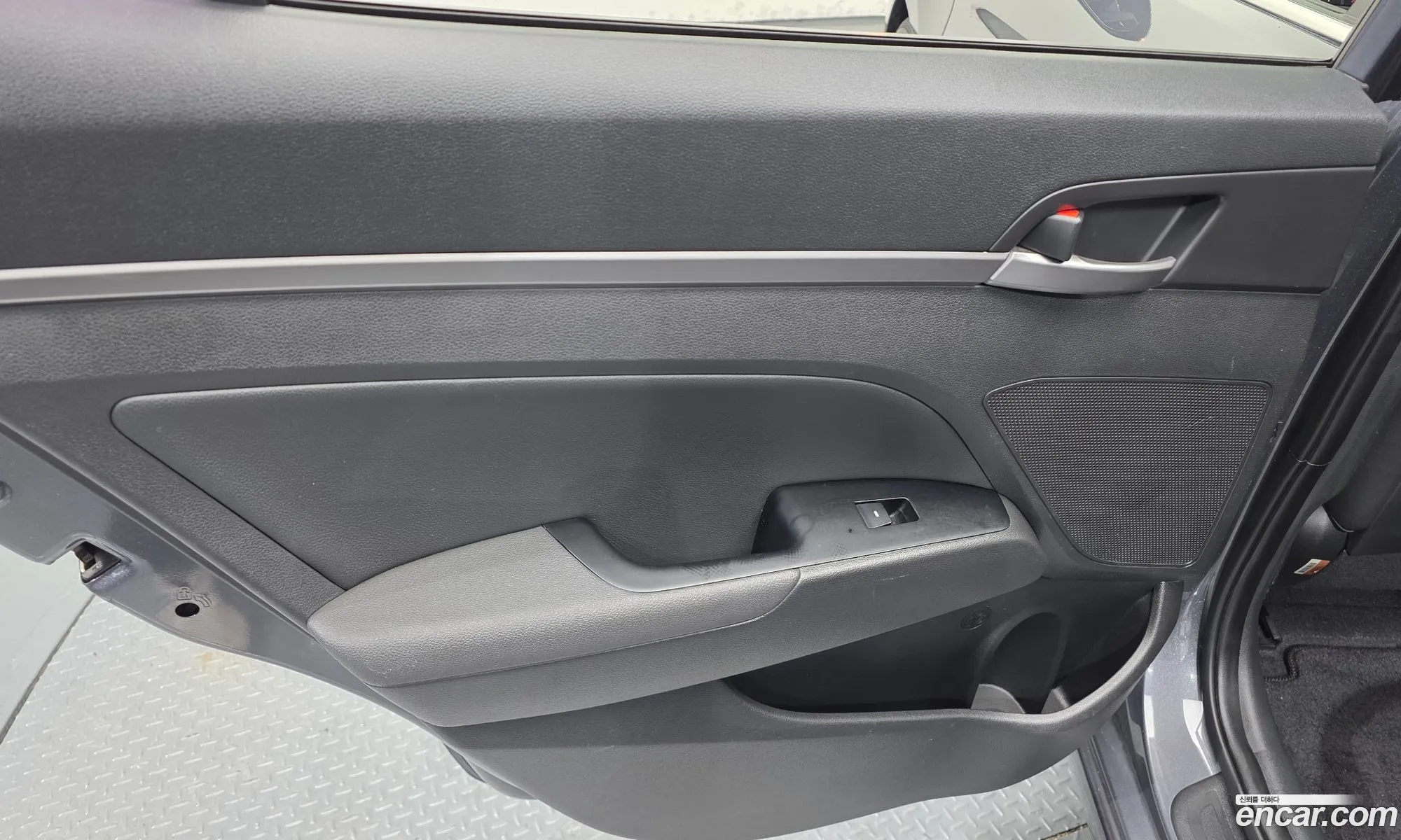 Hyundai Elantra AD 2016 — 18