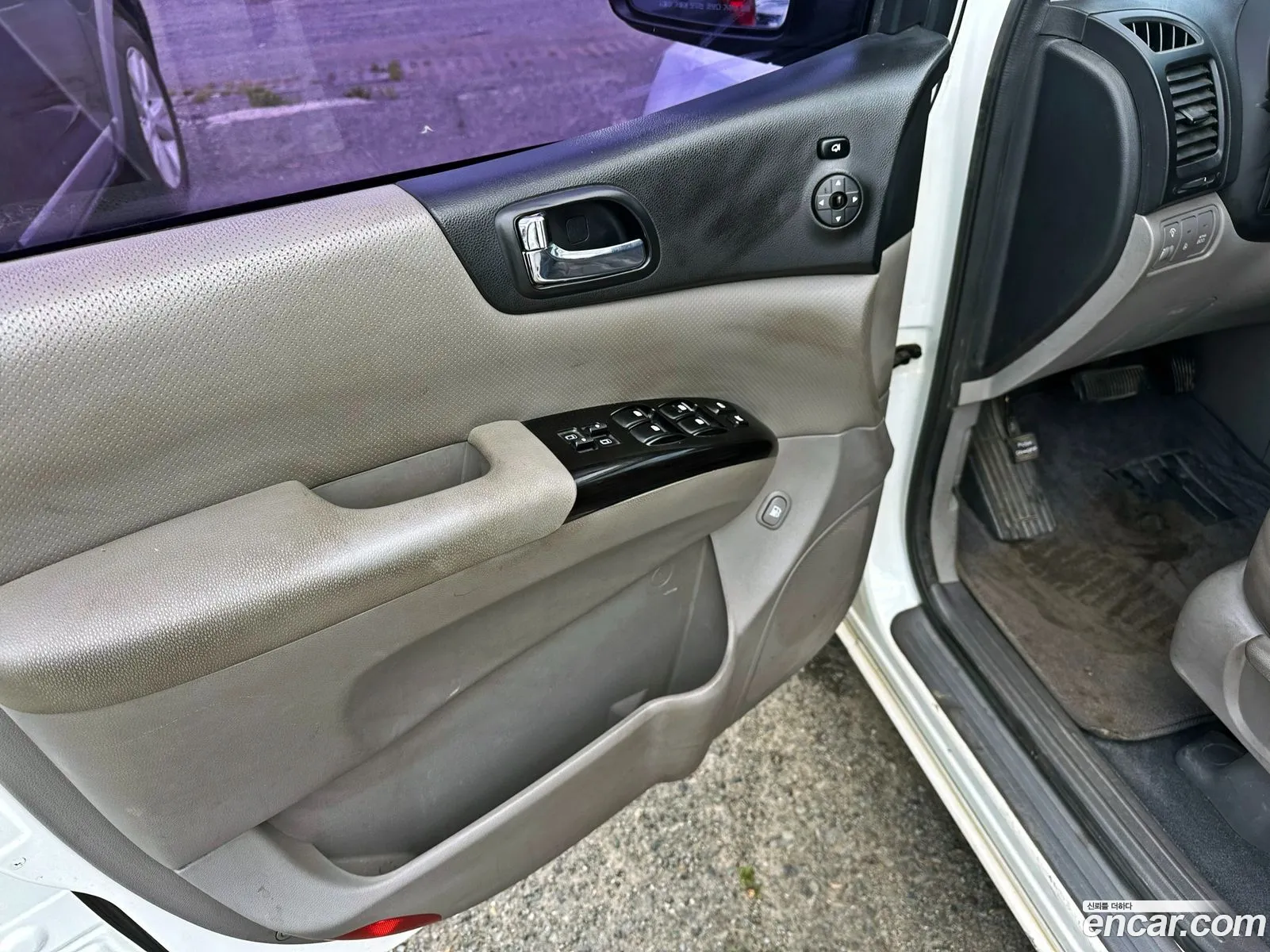 Kia Carnival R 2014 — 17