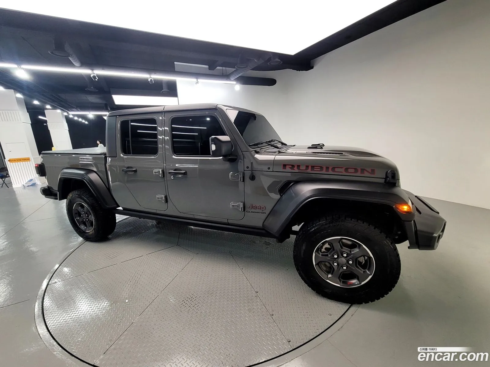 Jeep Gladiator 2023 — 3