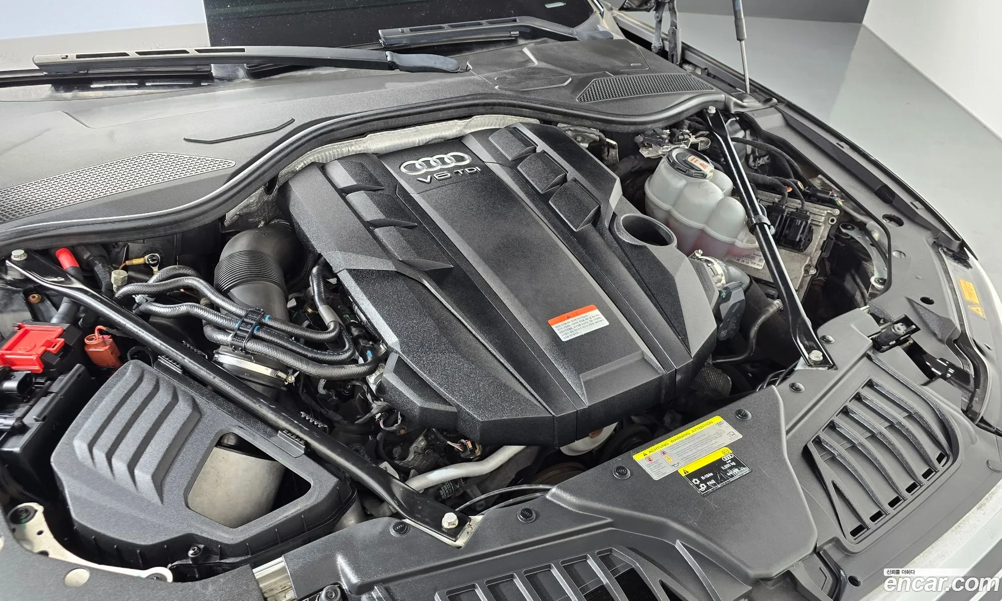 Audi A8 2021 WAUZZZF84MN002743 — 4