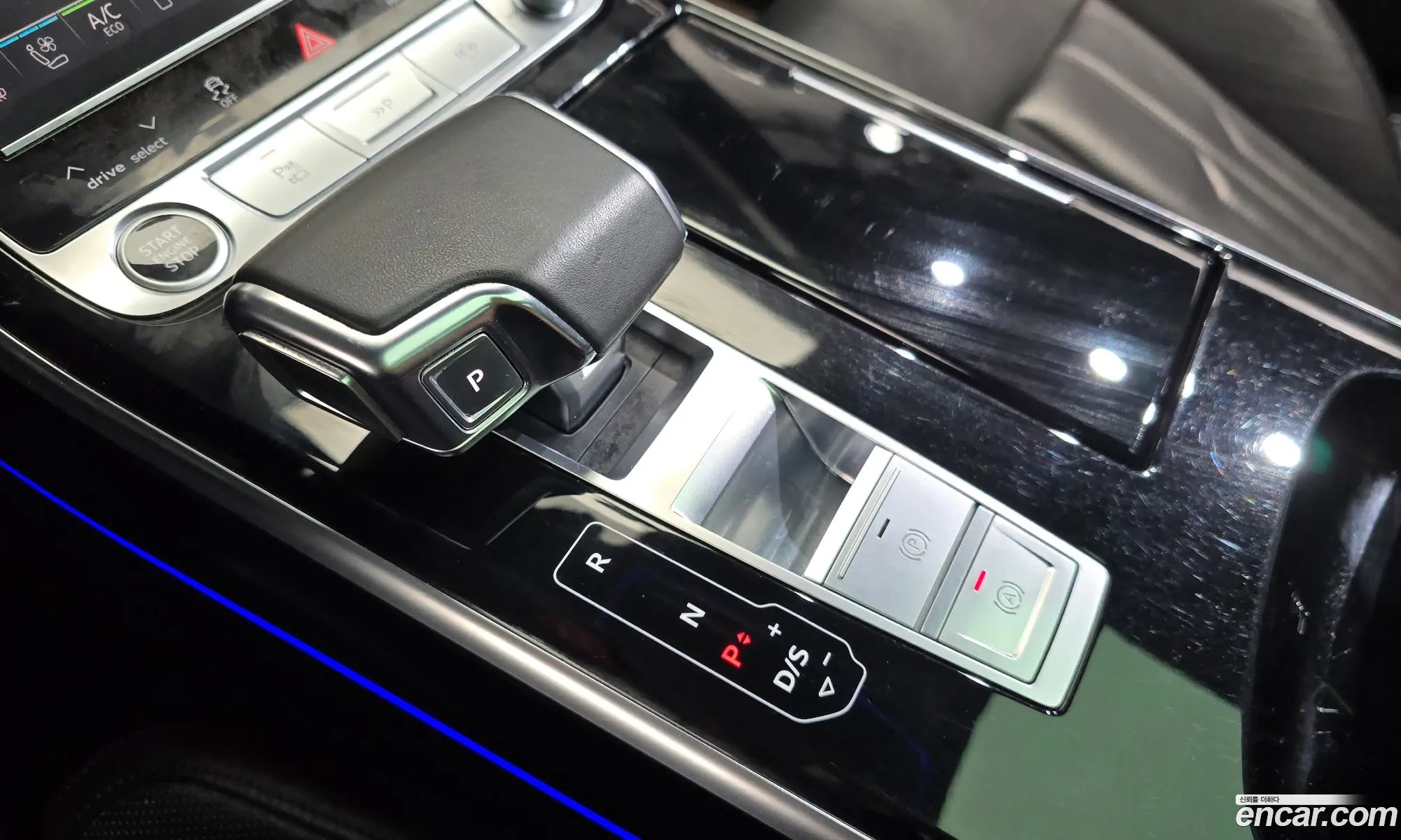 Audi A8 2021 WAUZZZF84MN002743 — 16