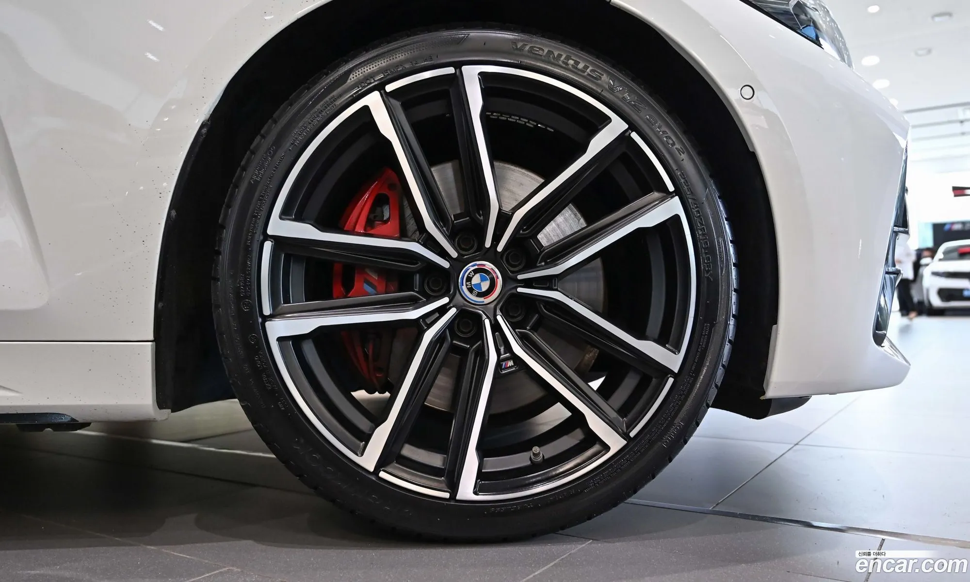 BMW 4 Series 2023 — 16