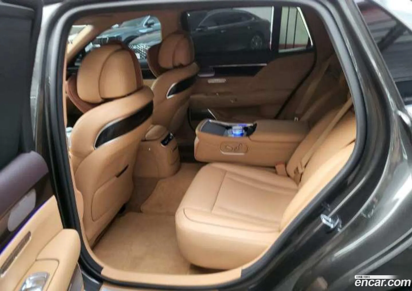 Genesis G90 2023 — 11