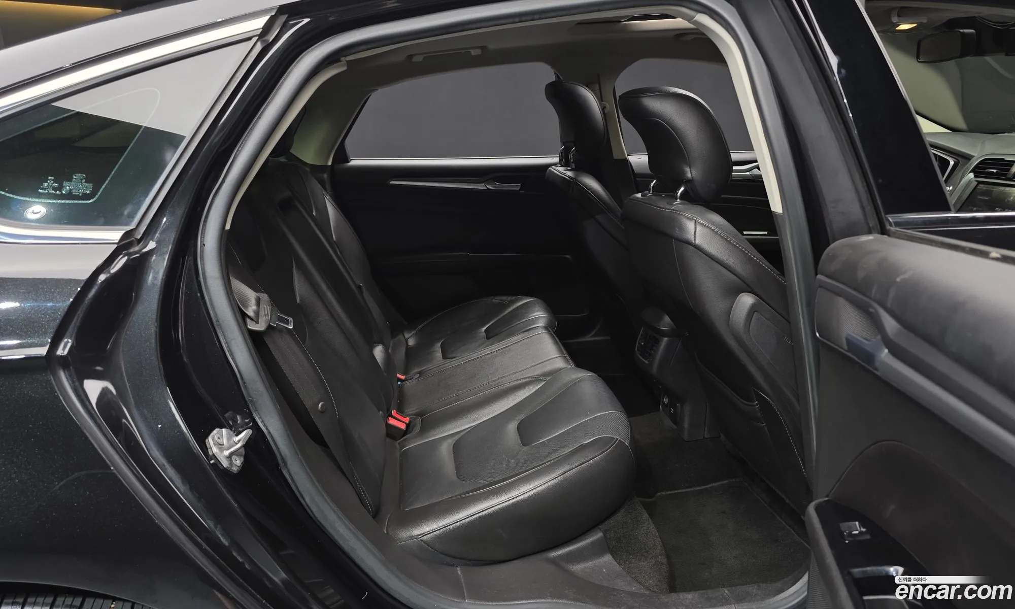 Ford Fusion 2014 — 17