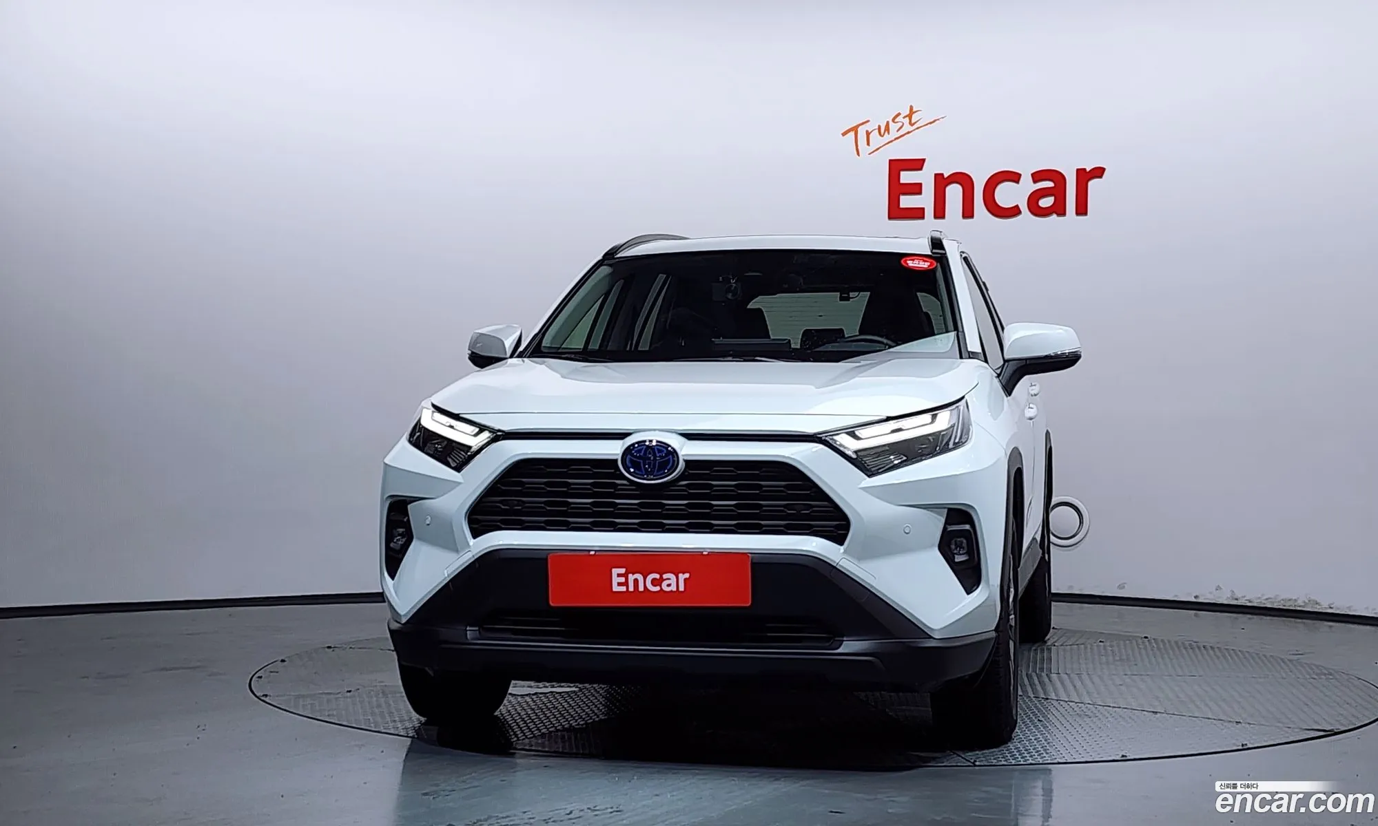 Toyota RAV4 2024 JTMX2RFV0RD169117 — 17
