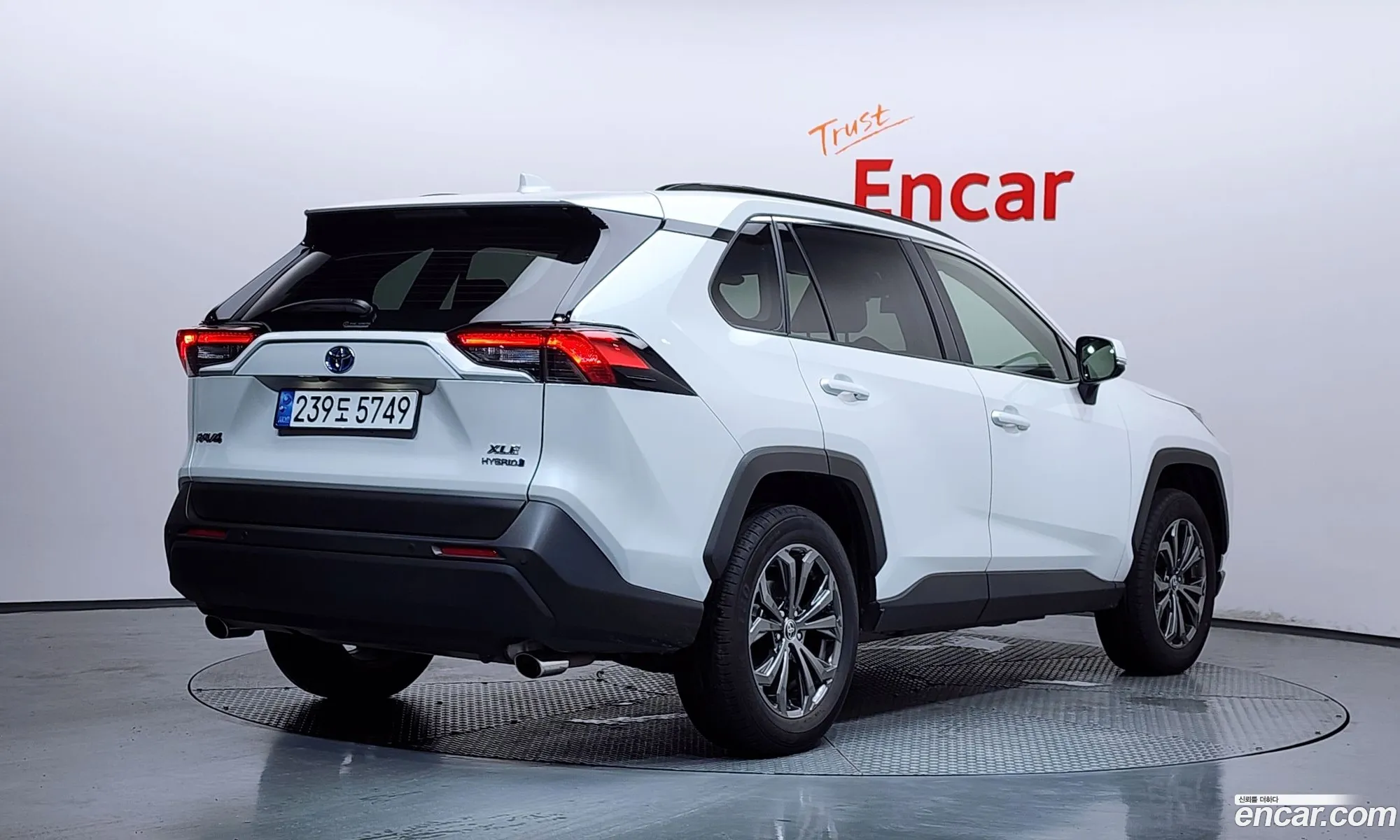 Toyota RAV4 2024 JTMX2RFV0RD169117 — 14