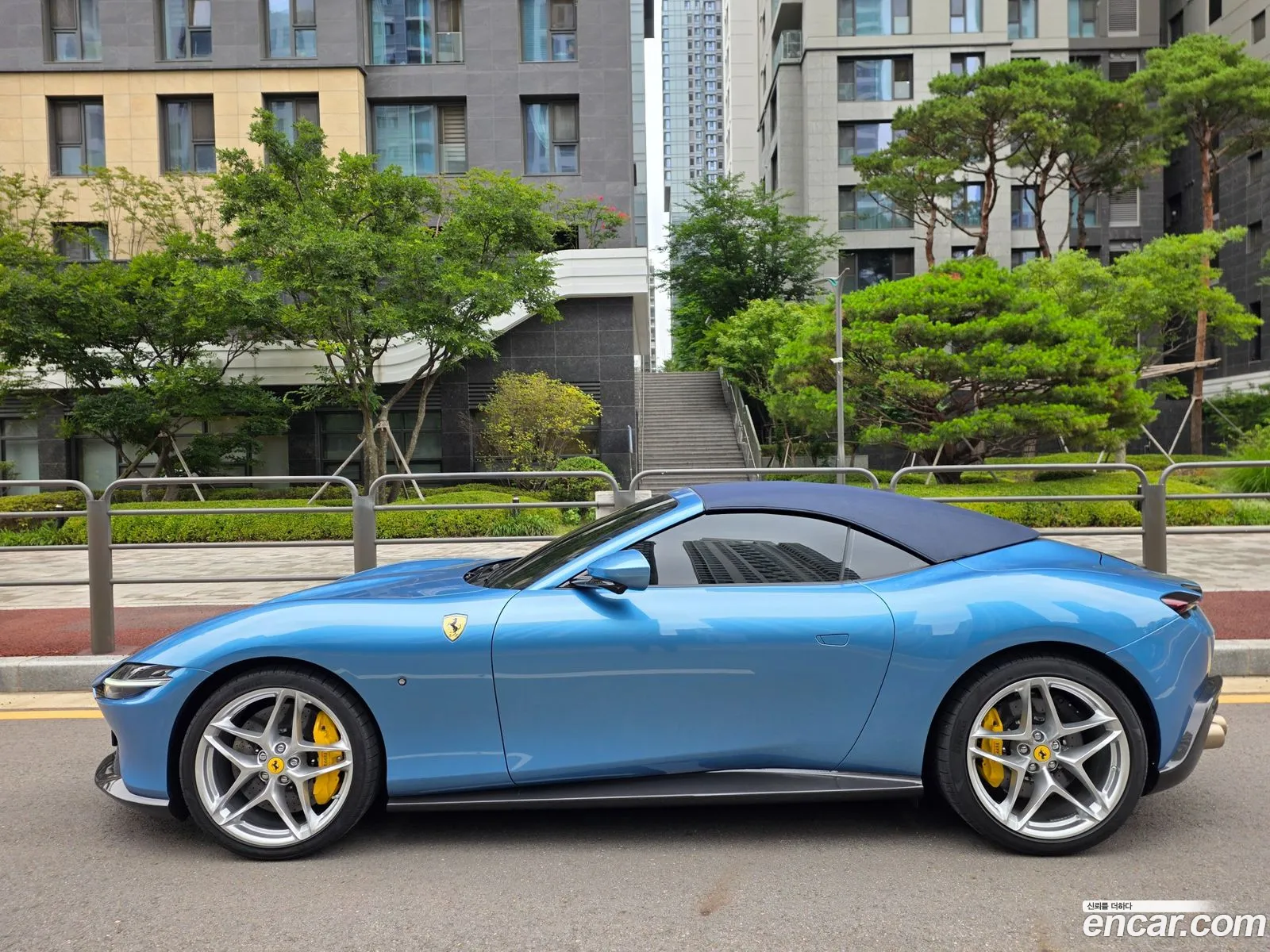 Ferrari Roma 2025 — 10