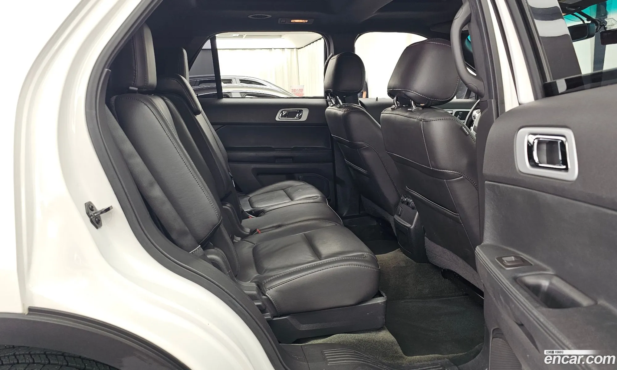 Ford Explorer 2014 — 19