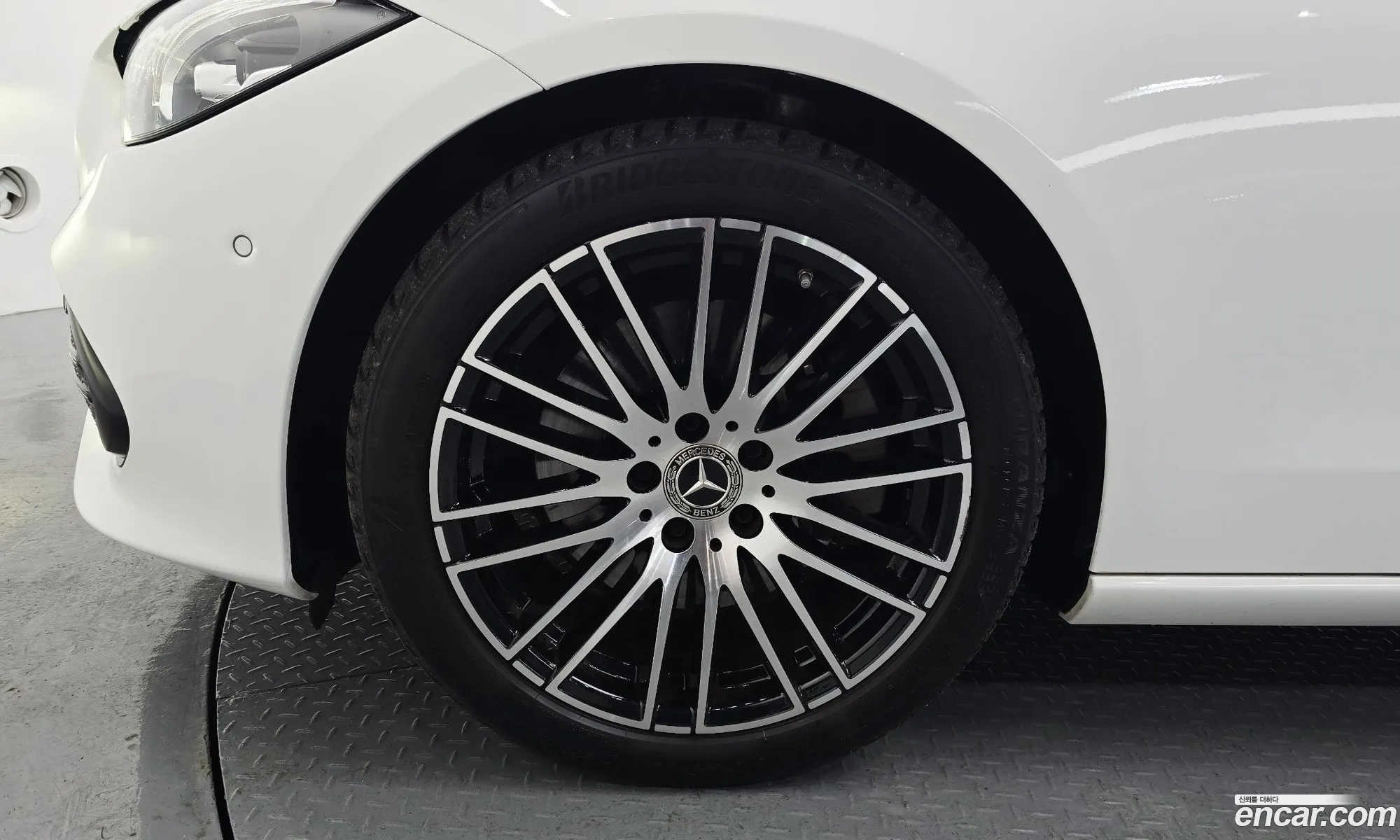 Mercedes-Benz C-Class W206 2023 — 11