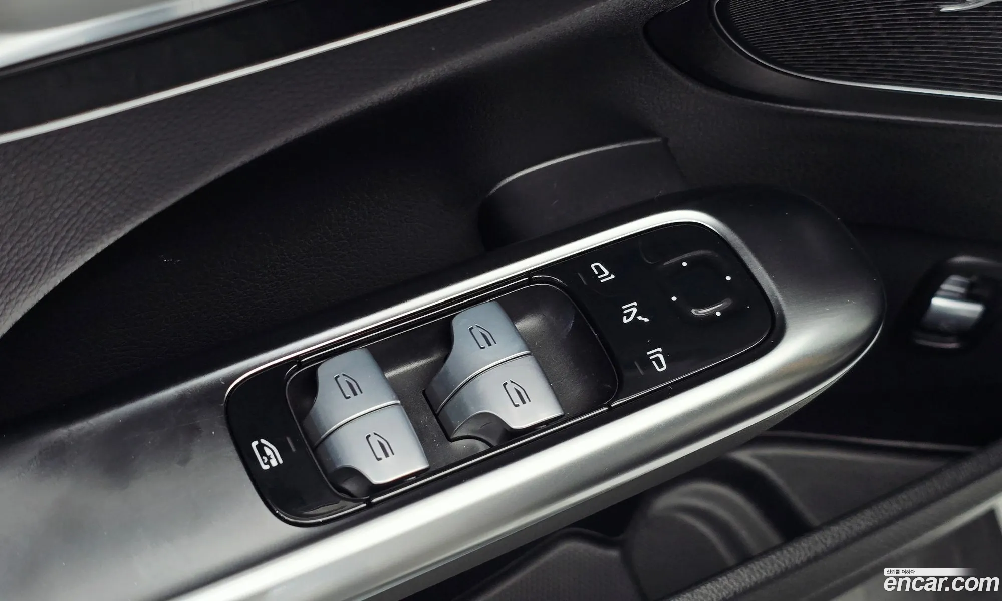 Mercedes-Benz C-Class W206 2023 — 26