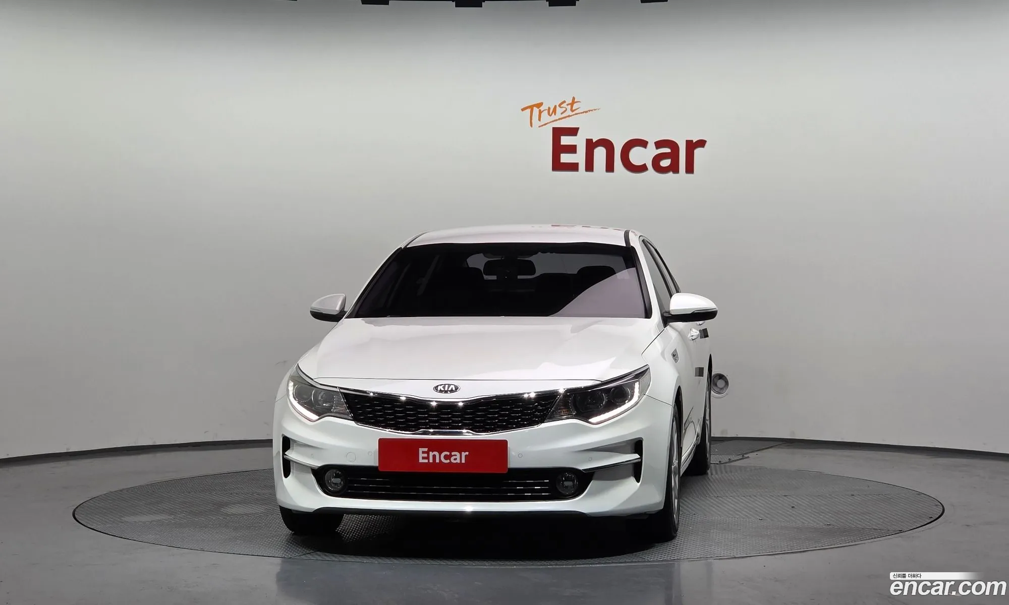 Kia K5 2016 — 17