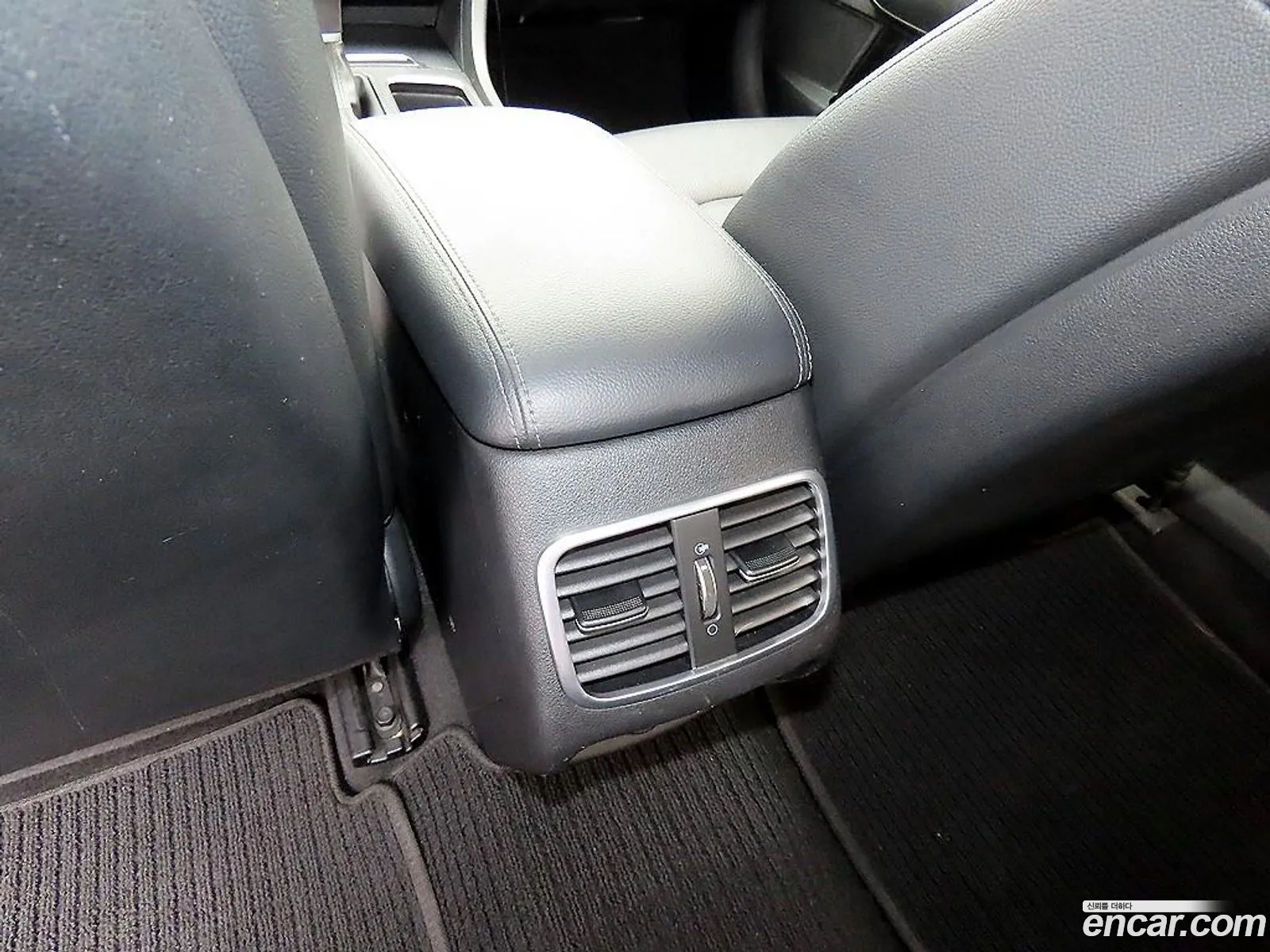 Kia K5 2017 — 14
