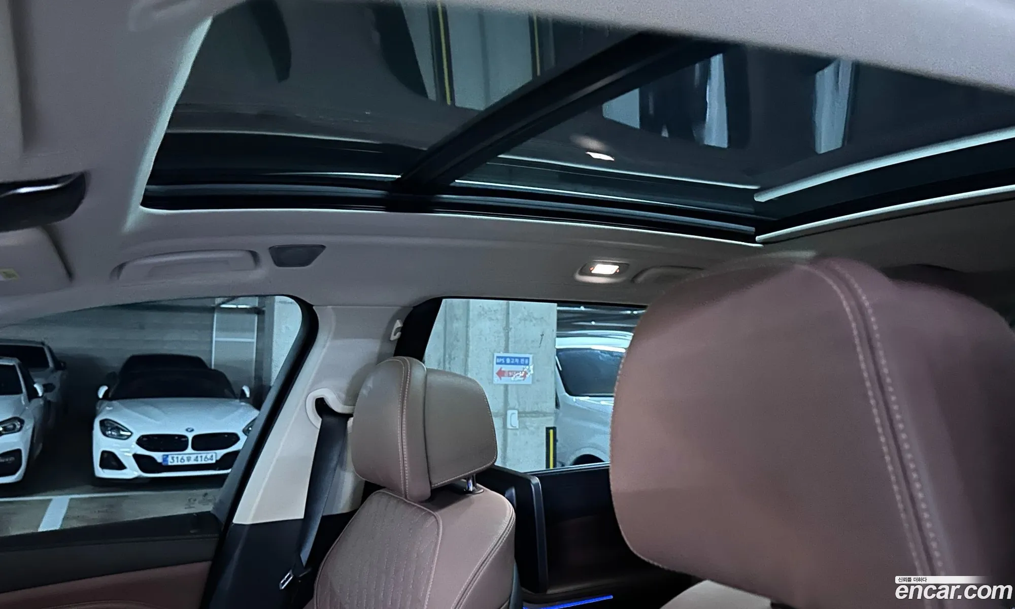 BMW X7 2022 — 7