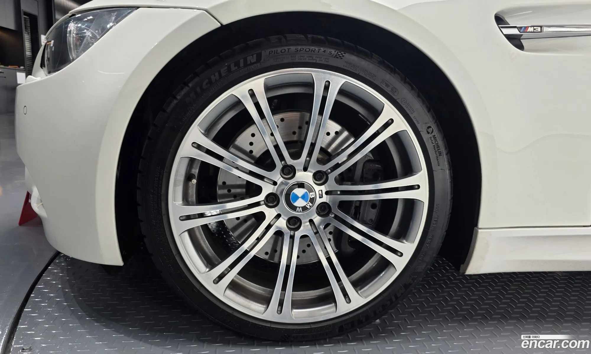 BMW M3 2012 WBSKG9105CE854571 — 6