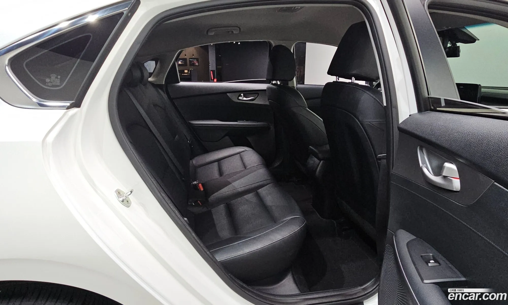 Kia K3 2018 — 11