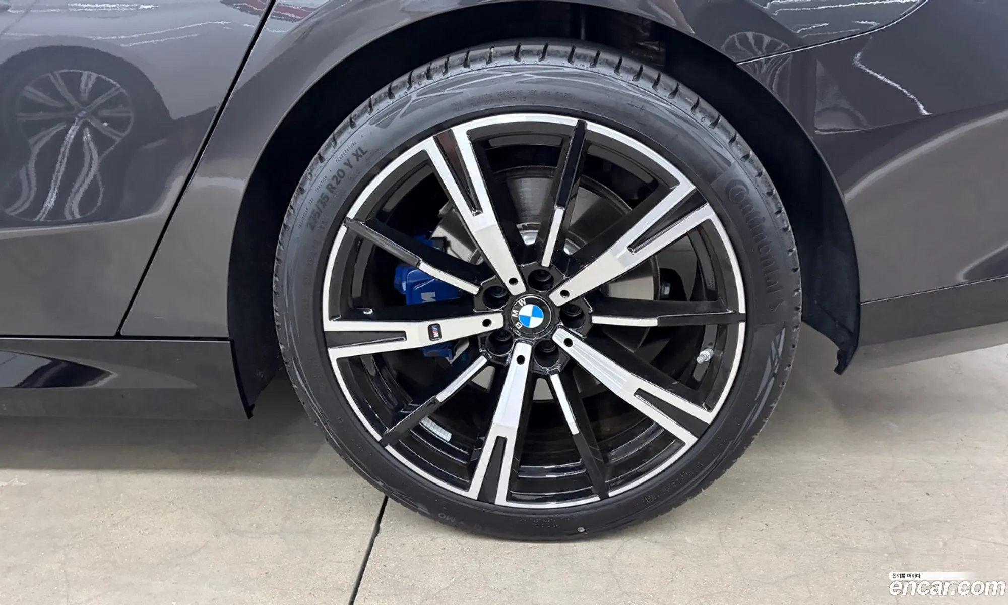 BMW 5 Series 2025 — 13