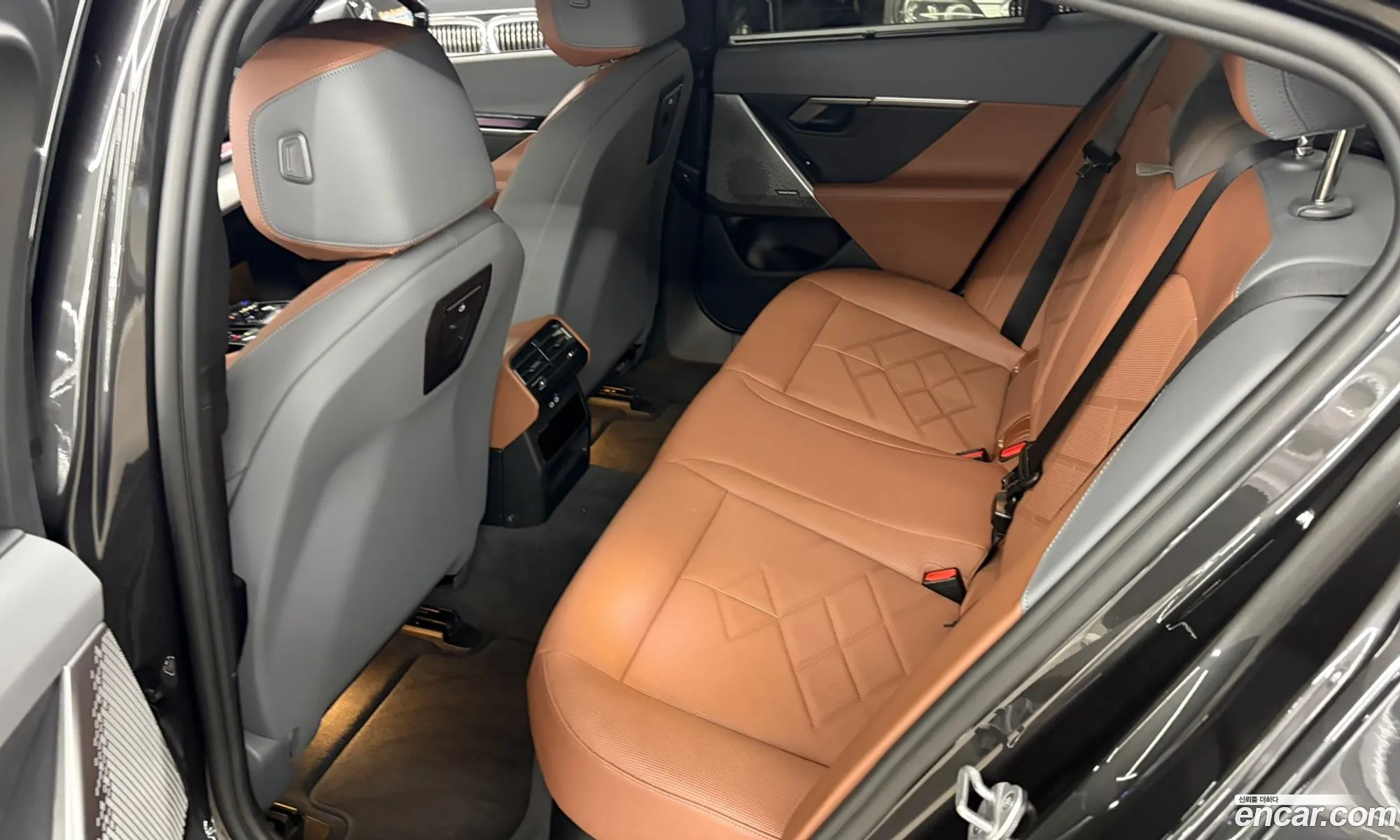 BMW 5 Series 2025 — 5