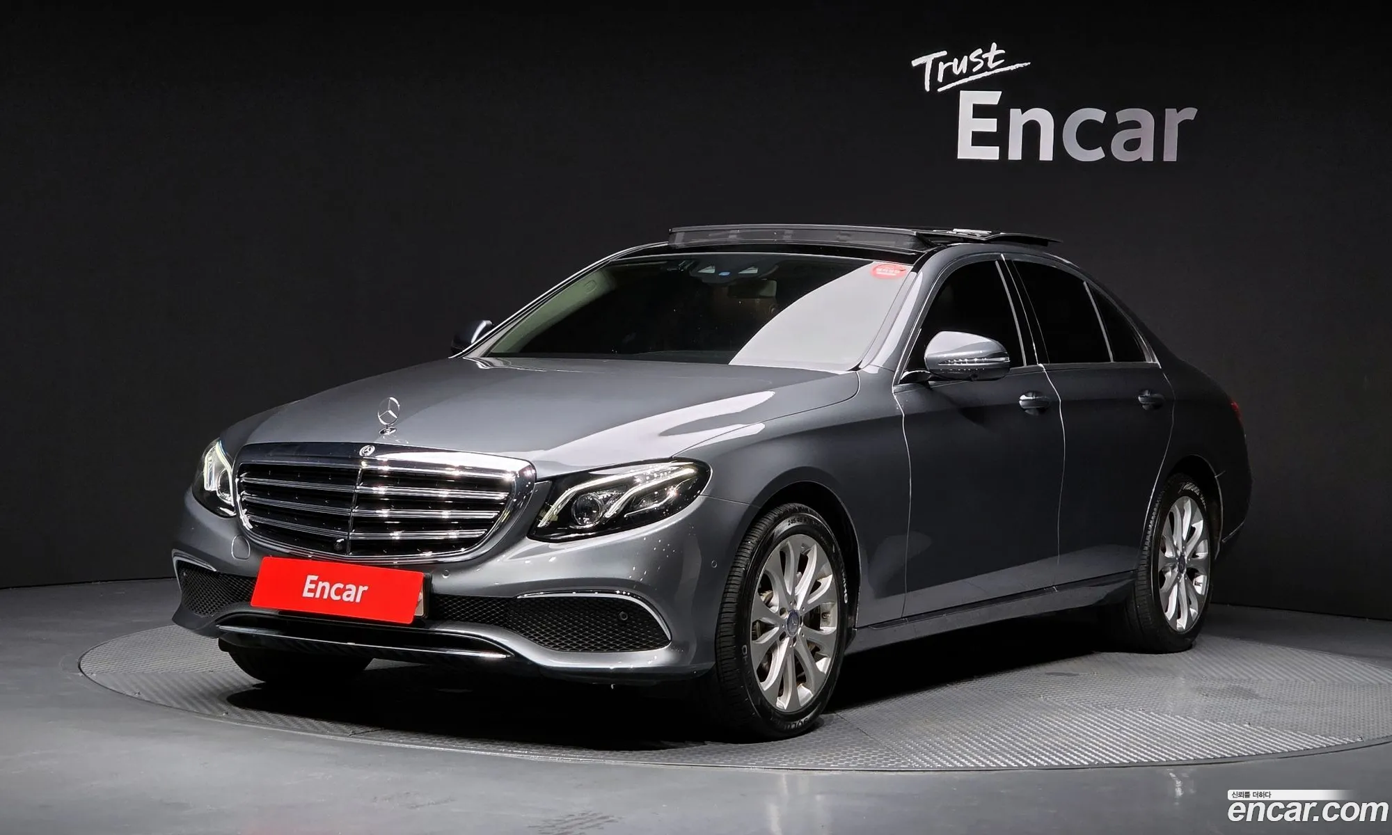 Mercedes-Benz E-Class W213 2017 WDDZF4JB2HA212147 — 9