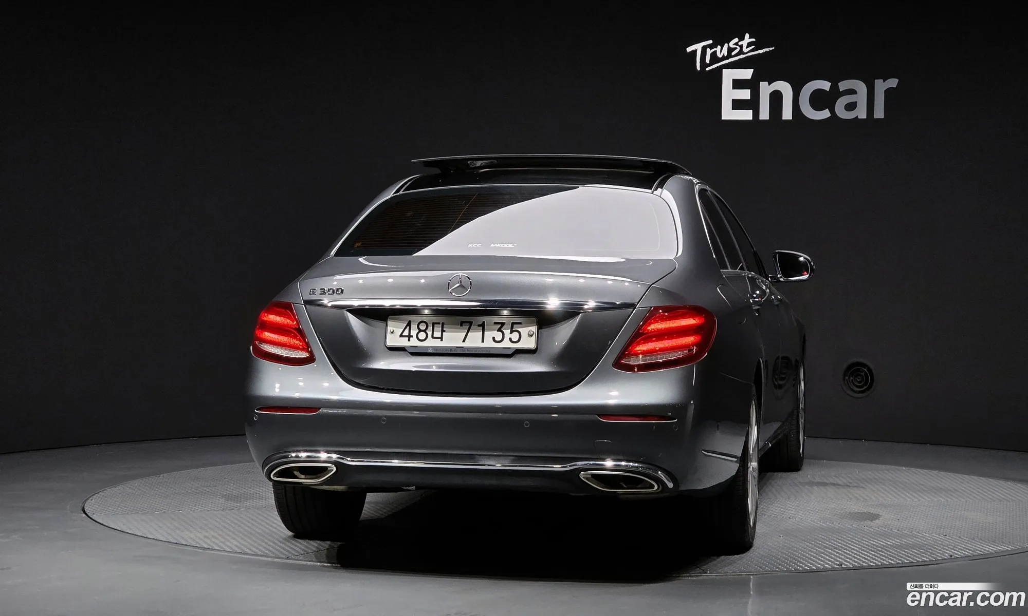 Mercedes-Benz E-Class W213 2017 WDDZF4JB2HA212147 — 12