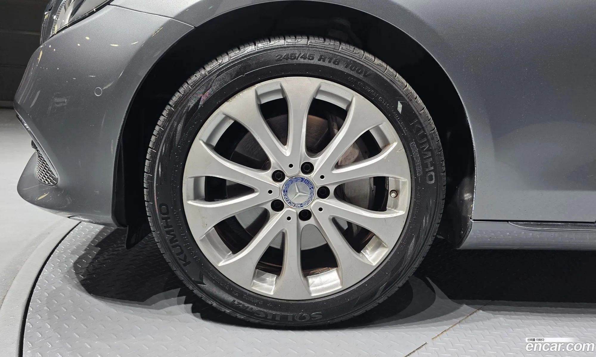 Mercedes-Benz E-Class W213 2017 WDDZF4JB2HA212147 — 11