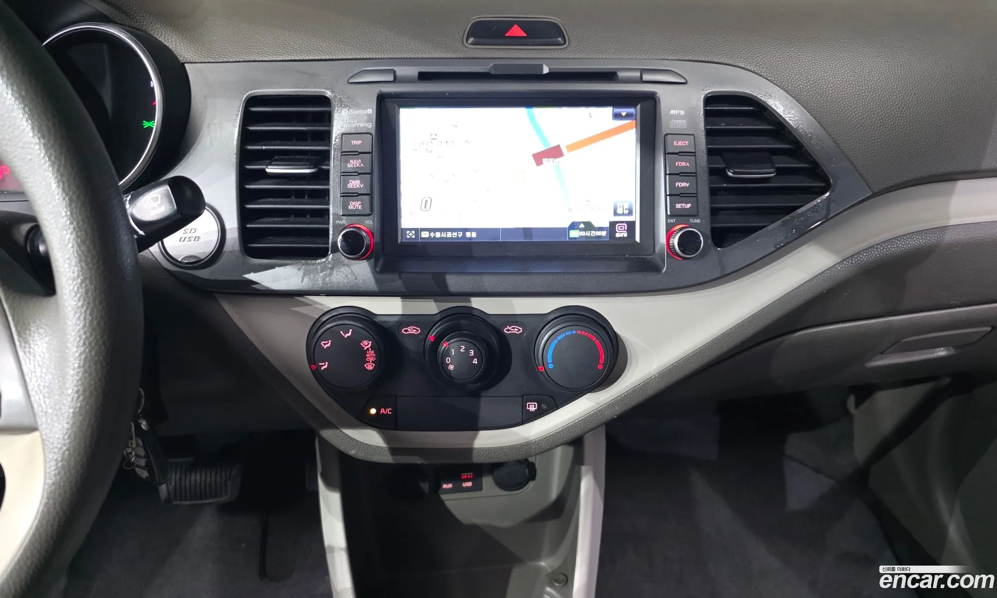 Kia Morning 2015 — 19