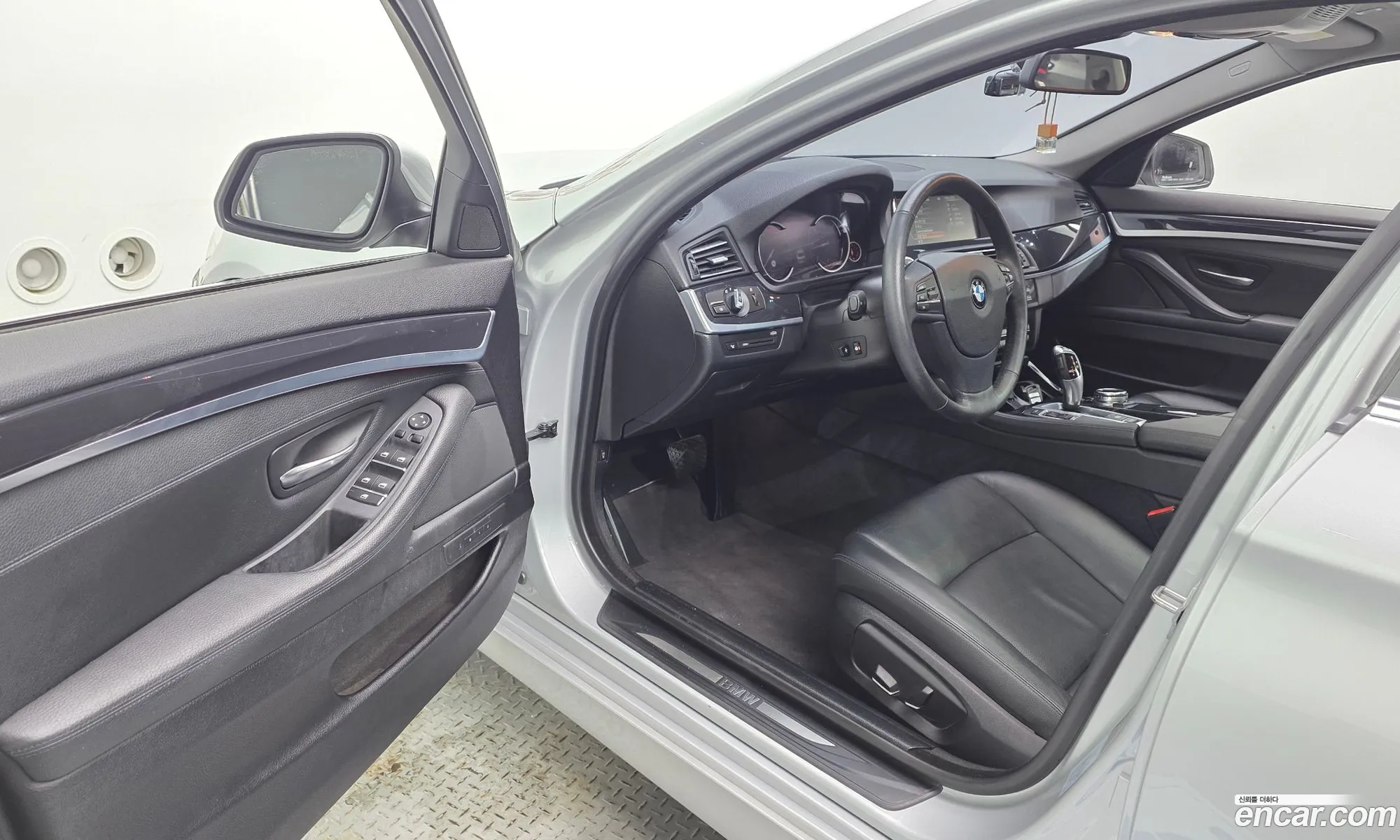 BMW 5 Series 2013 WBA5C3102ED042468 — 2