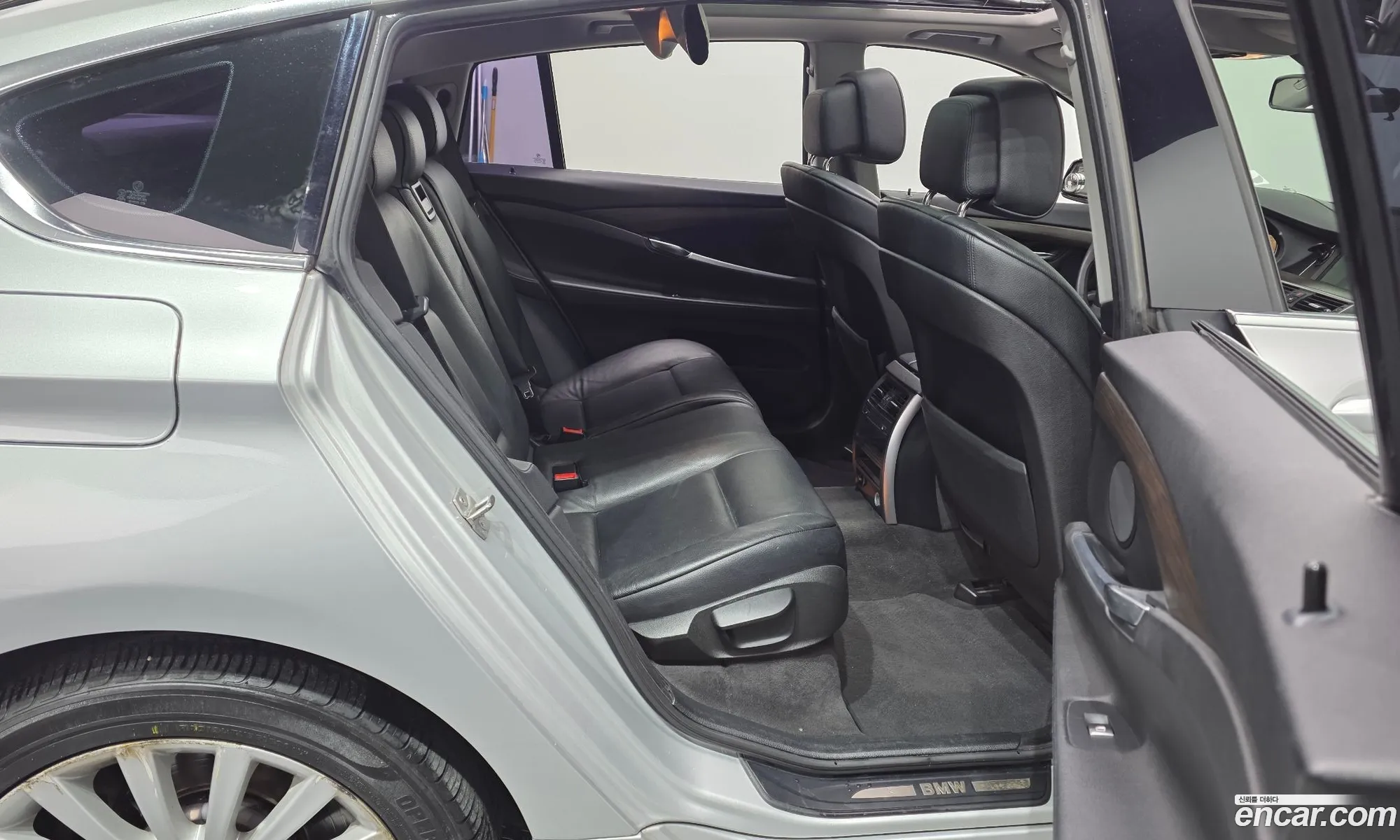BMW 5 Series GT 2012 WBAXC0109DC989244 — 6