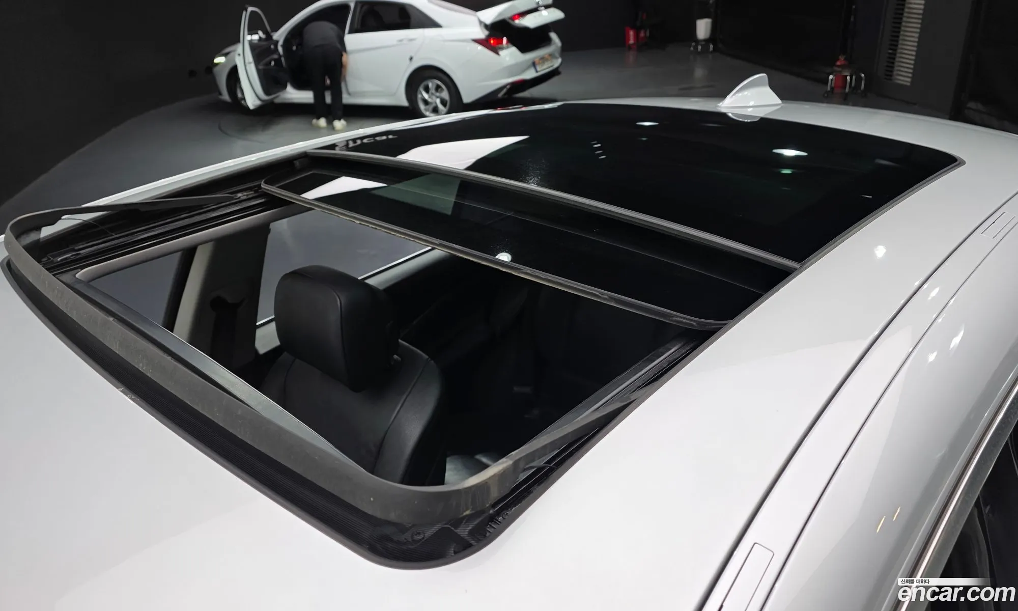 BMW 5 Series GT 2012 WBAXC0109DC989244 — 20